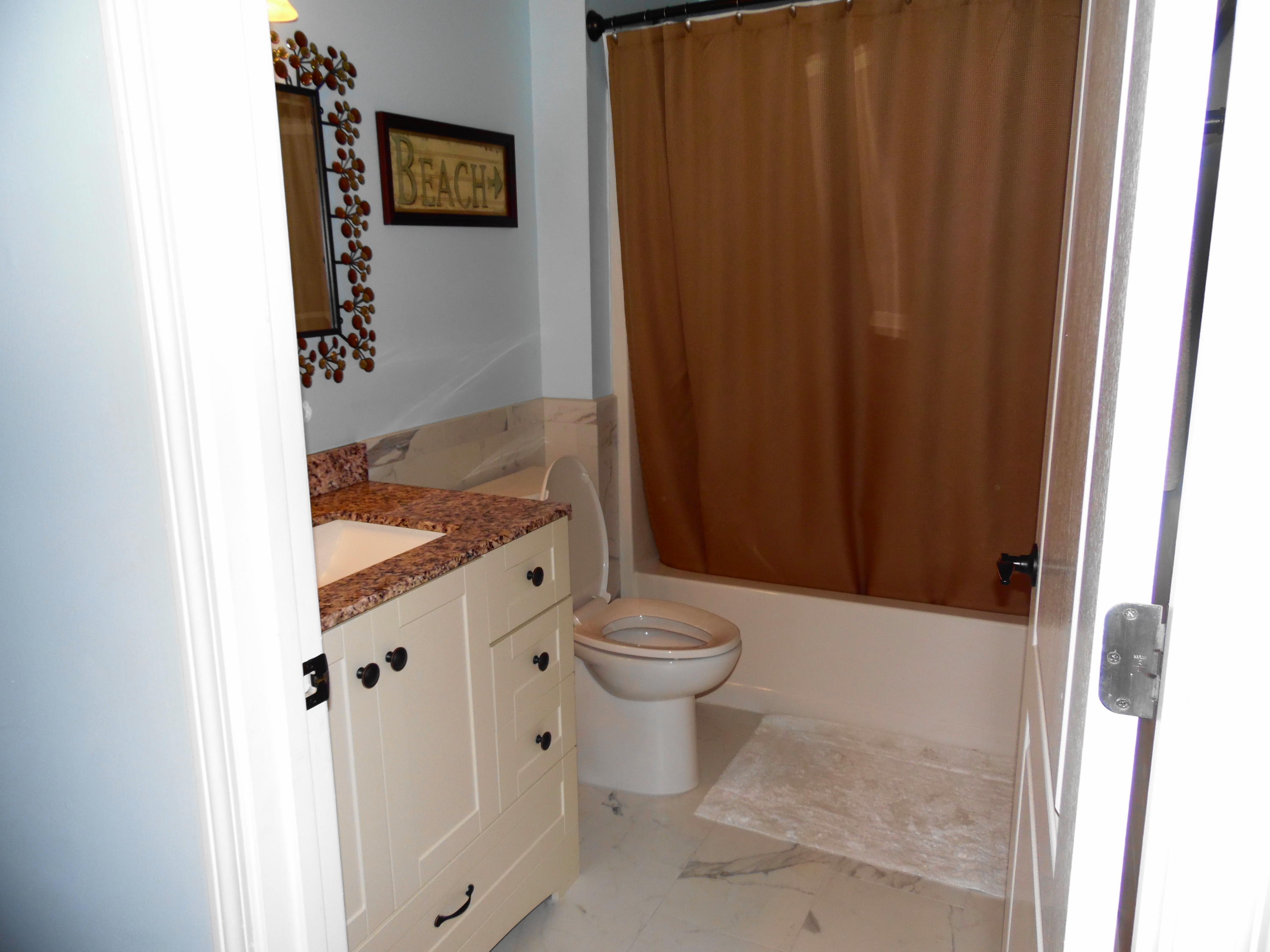 BRANDON OAKS 2ND ADD - Residential