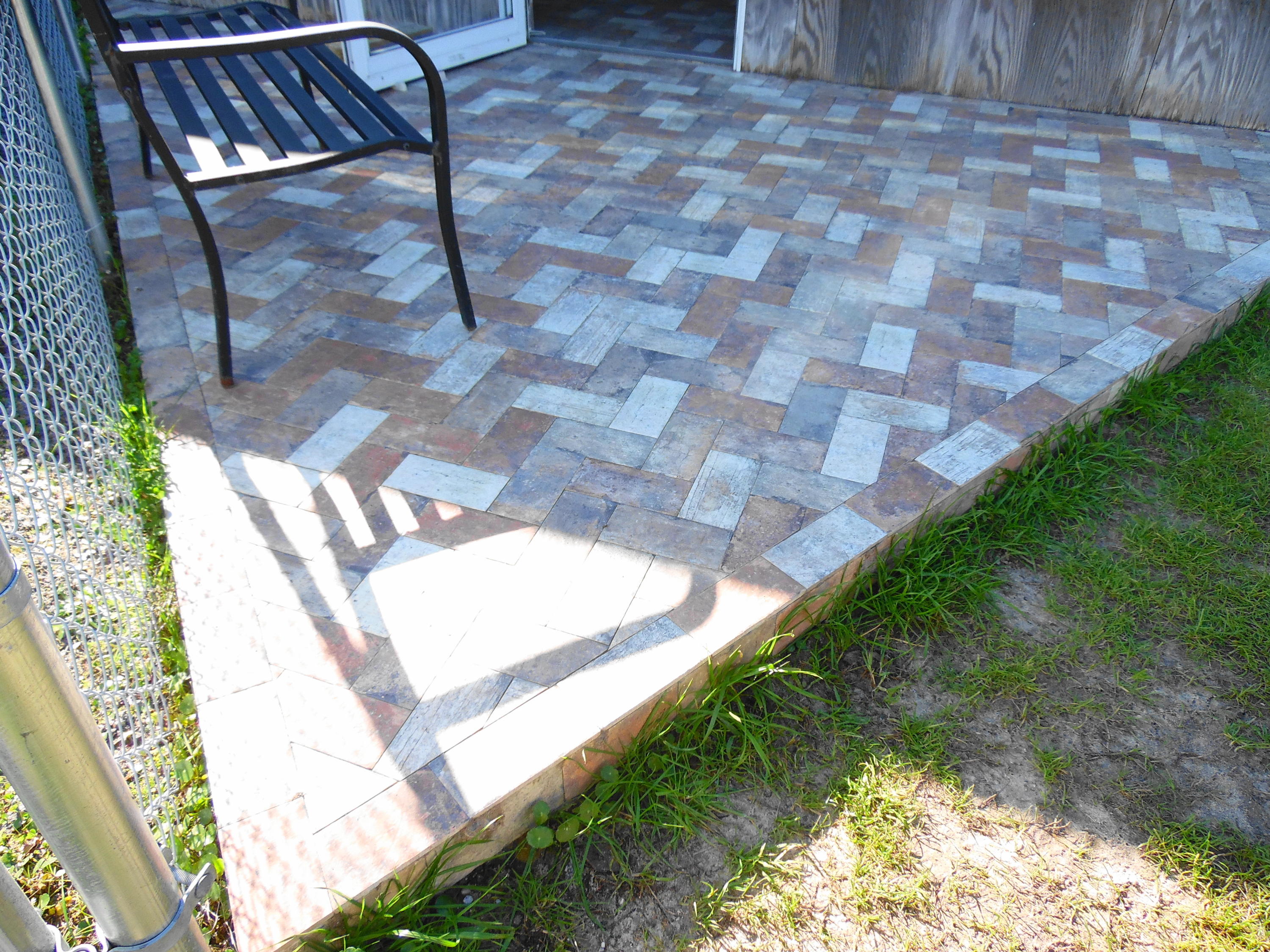 BRANDON OAKS 2ND ADD - Residential