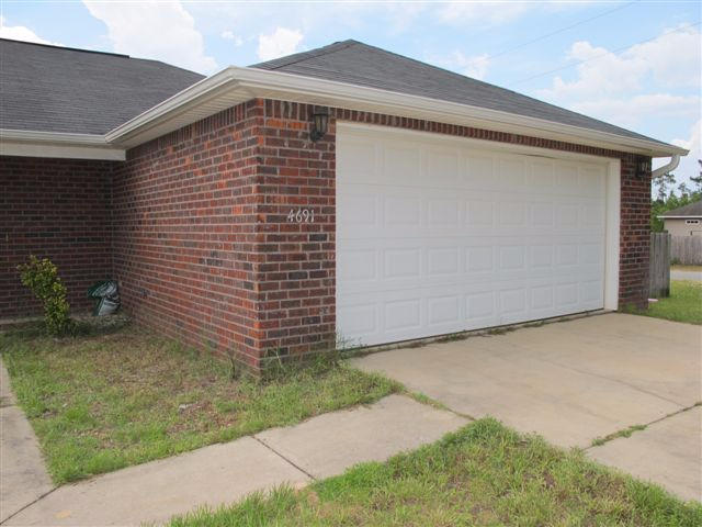 TRIPLE LAKES ESTATES - Residential