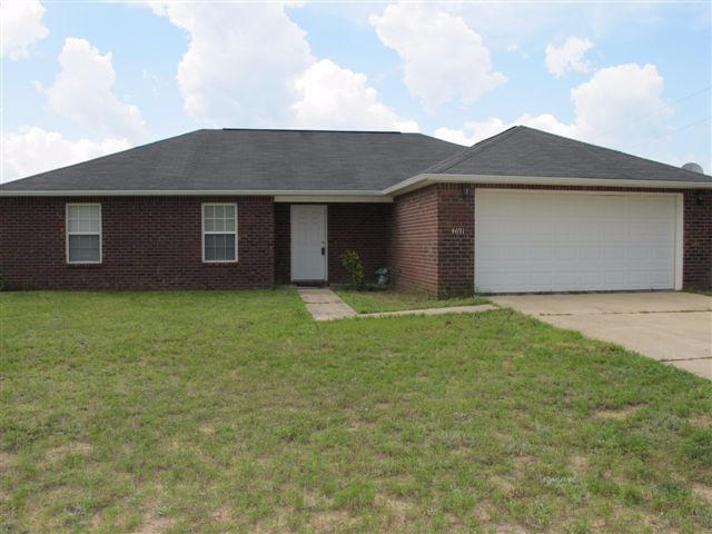 TRIPLE LAKES ESTATES - Residential