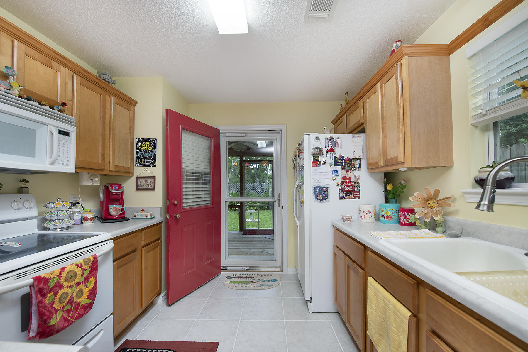 SANTA ROSA OAKS CONDOMINIUM - Residential