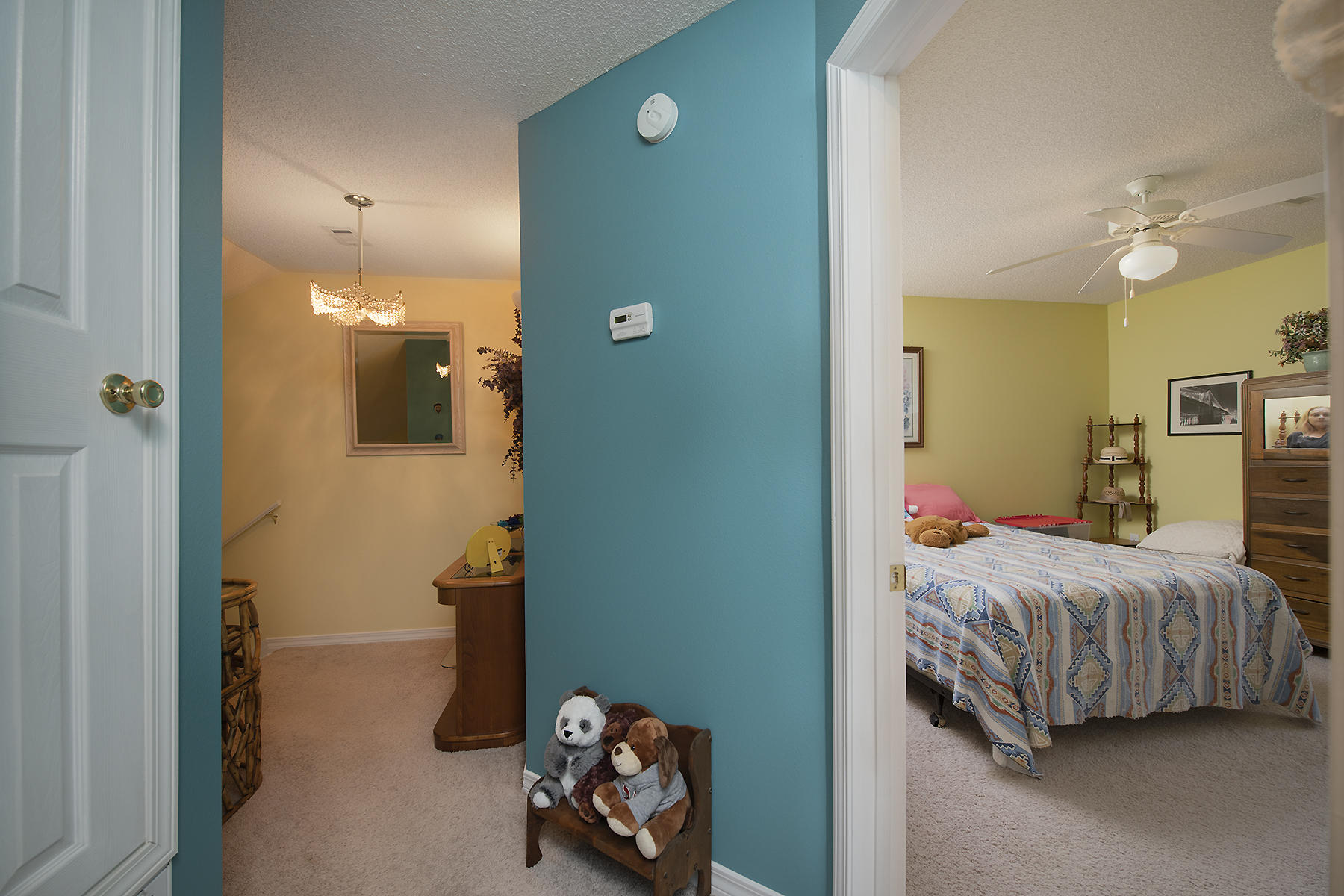 SANTA ROSA OAKS CONDOMINIUM - Residential