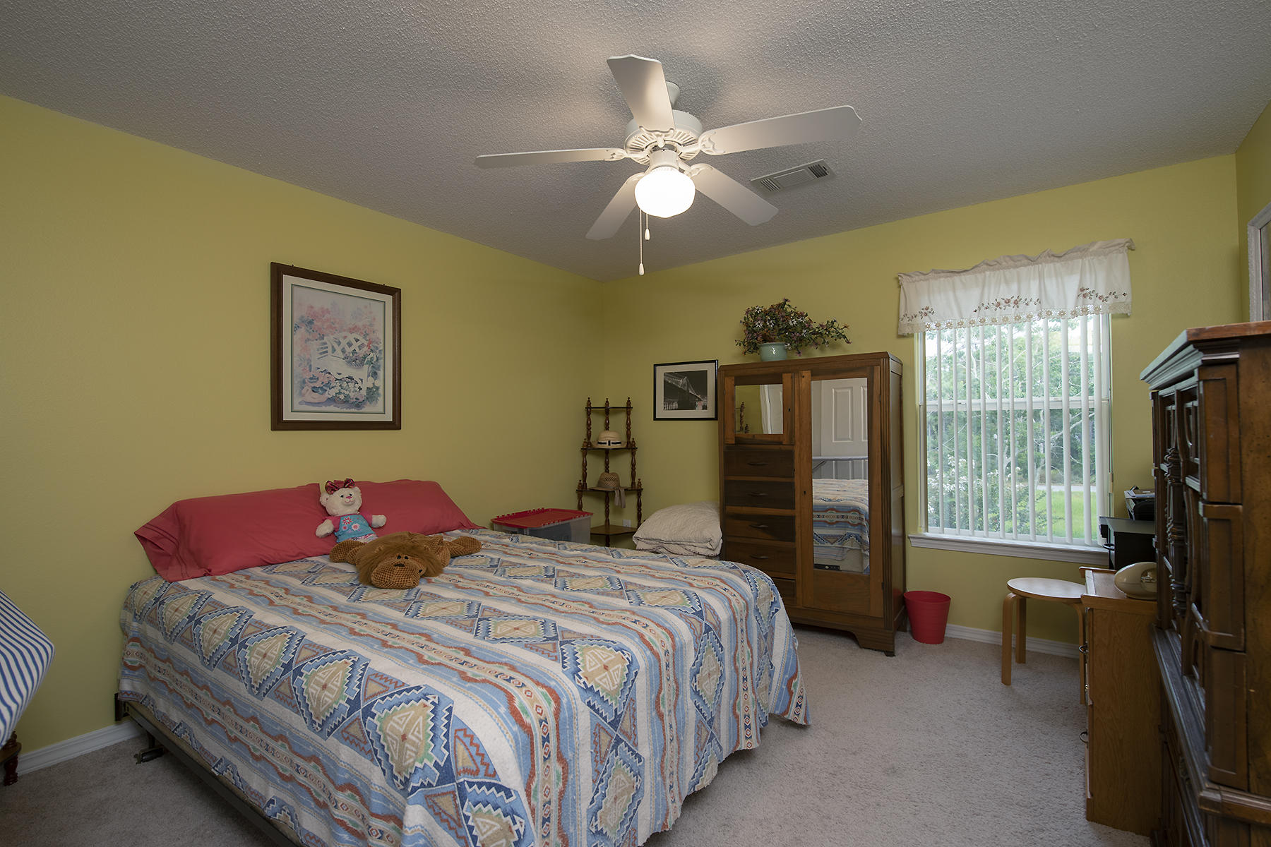 SANTA ROSA OAKS CONDOMINIUM - Residential