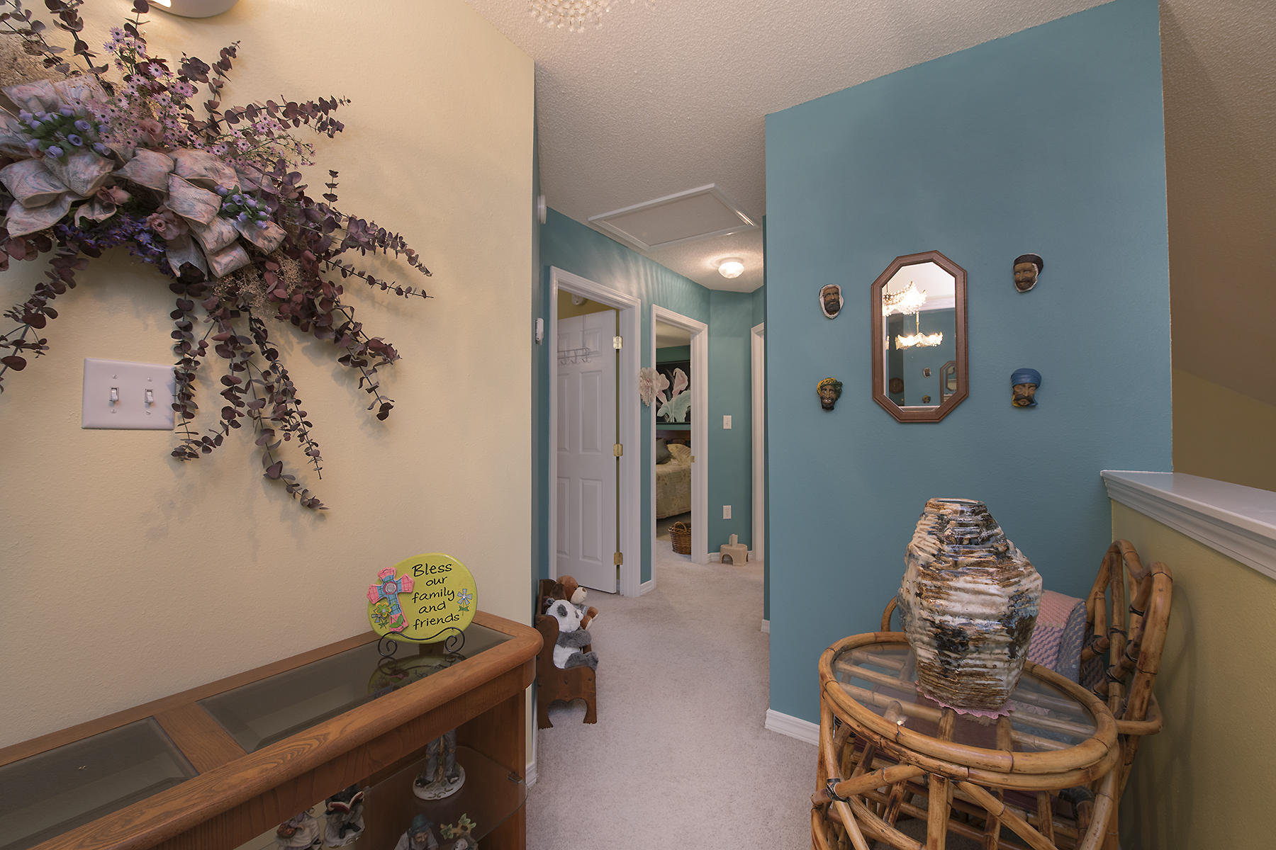 SANTA ROSA OAKS CONDOMINIUM - Residential