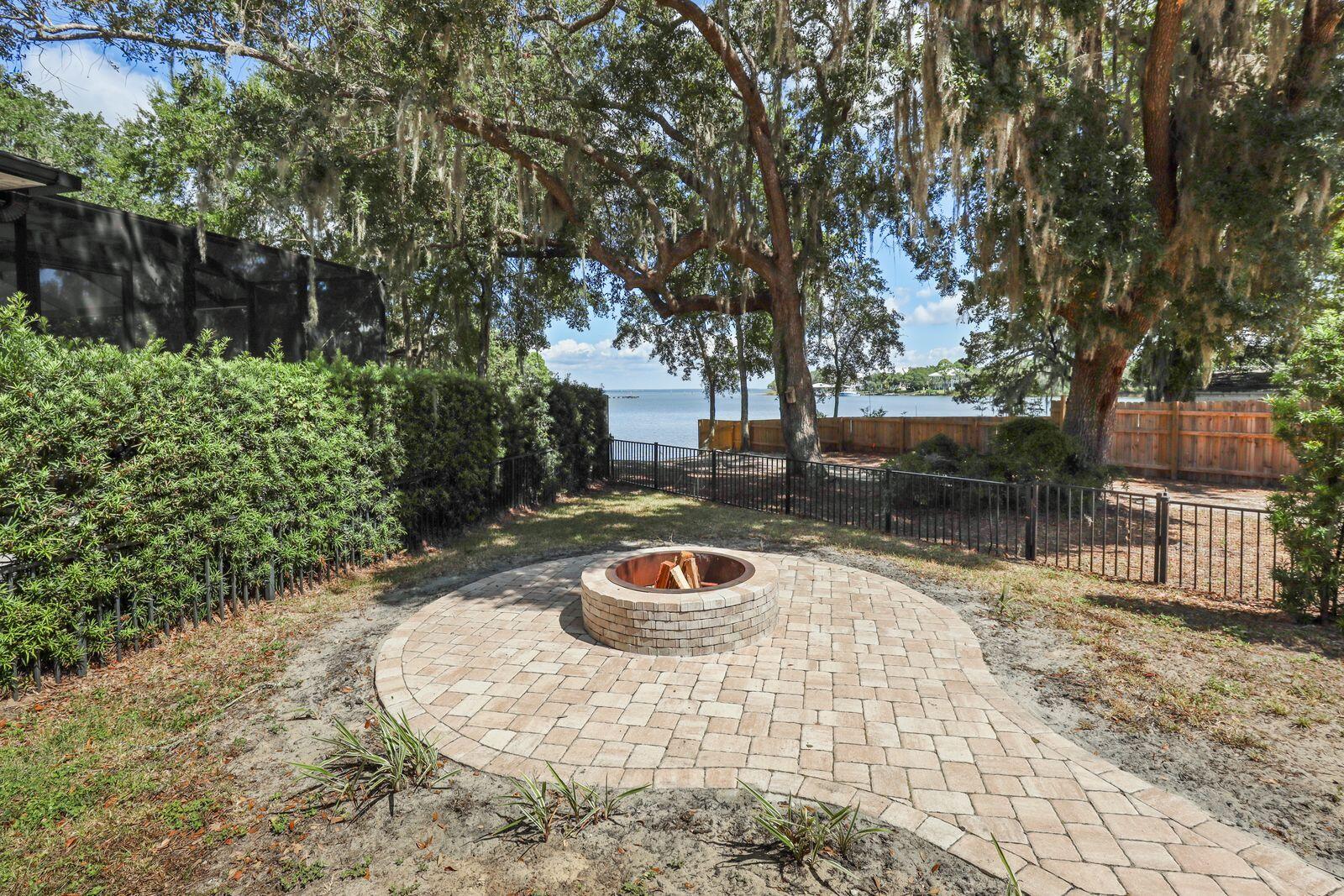 Sacred Oaks - Residential