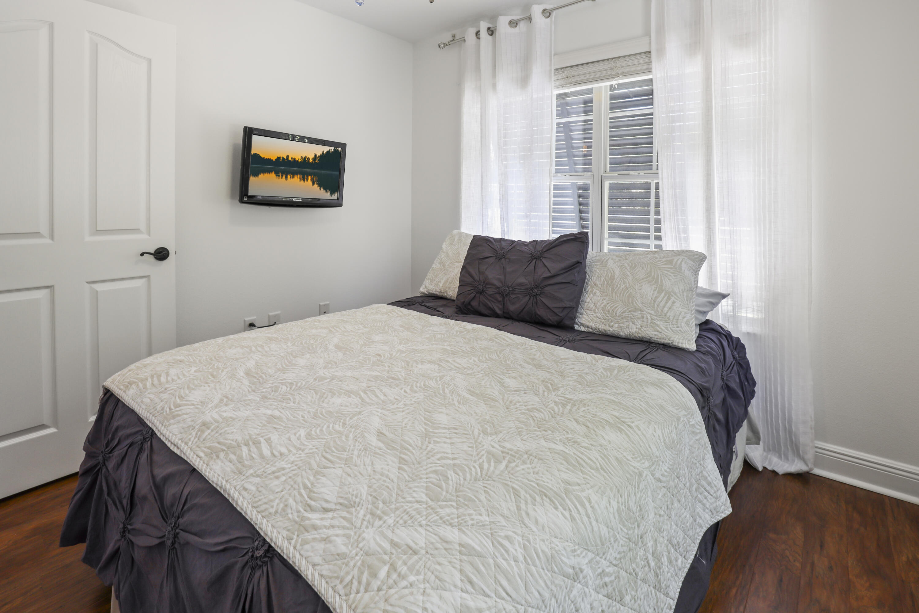 Sacred Oaks - Residential