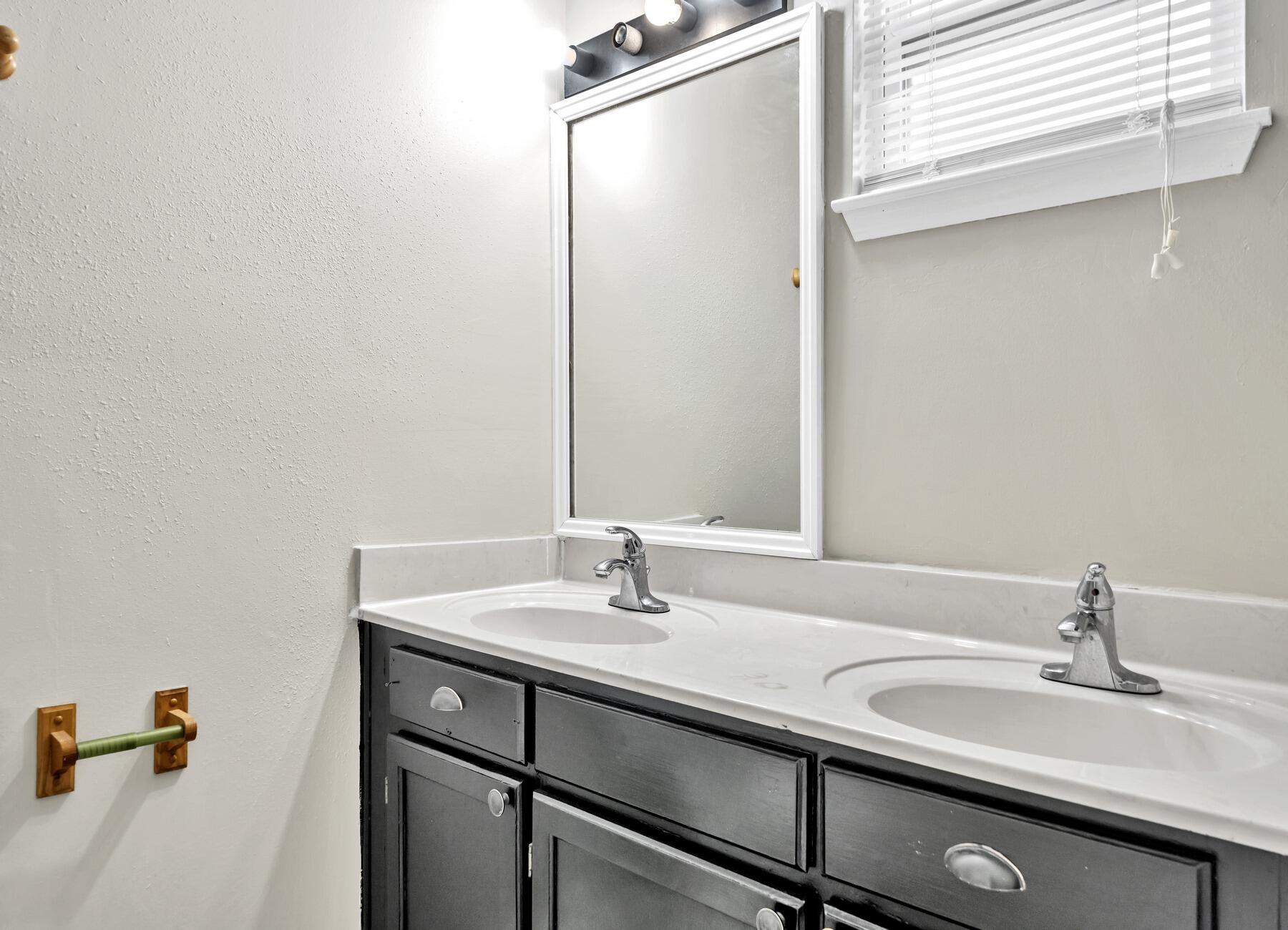 LEGION VILLAGE T/H - Residential Lease