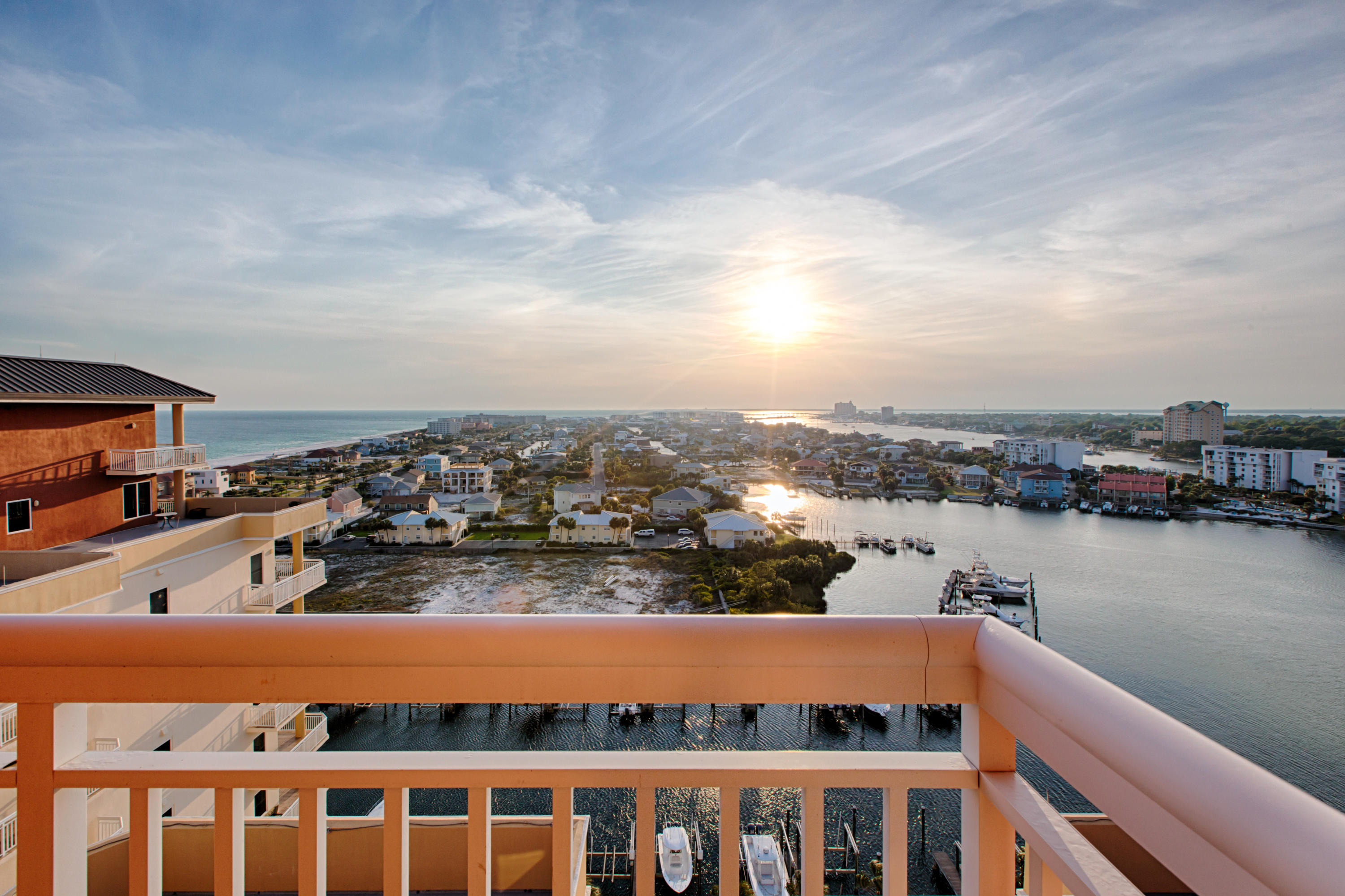 HARBOR LANDING - Residential