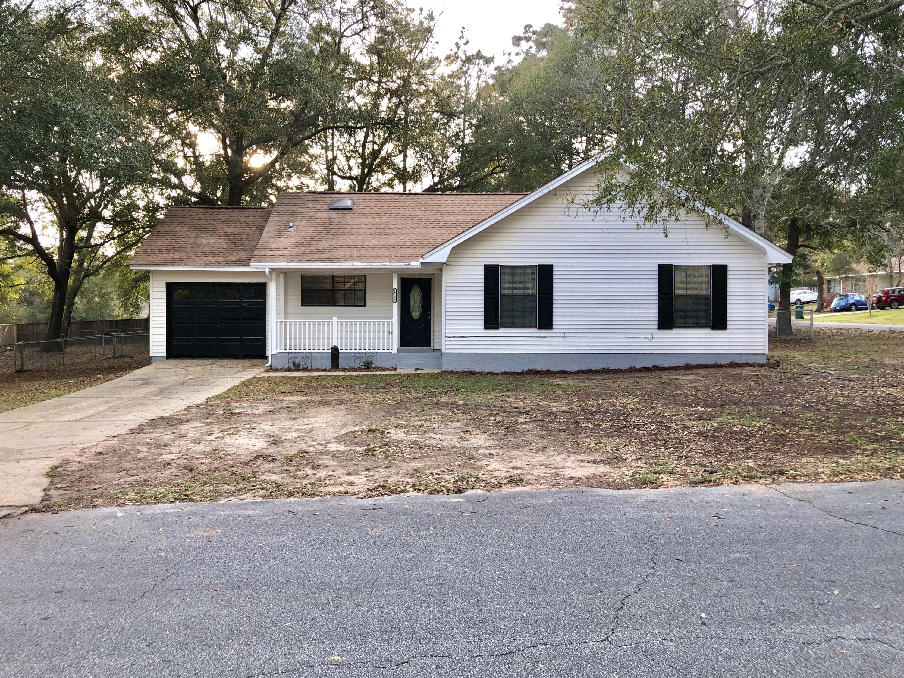 BEACONS BEND SOUTH LOT 1 BLK B - Residential