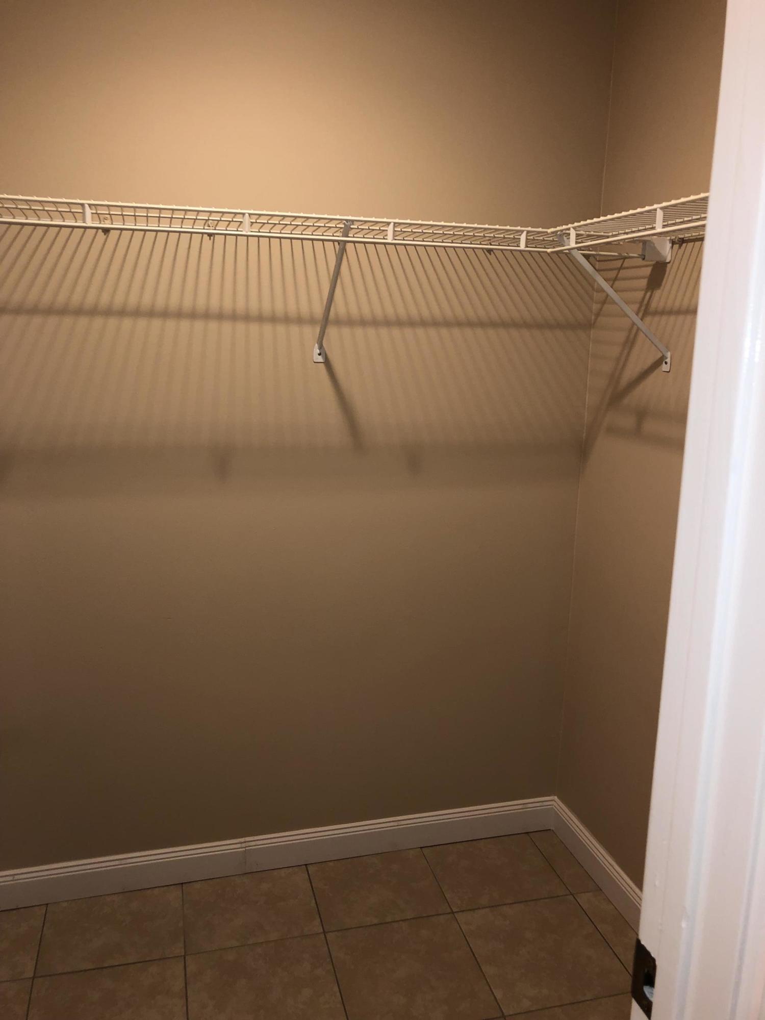 BEACONS BEND SOUTH LOT 1 BLK B - Residential