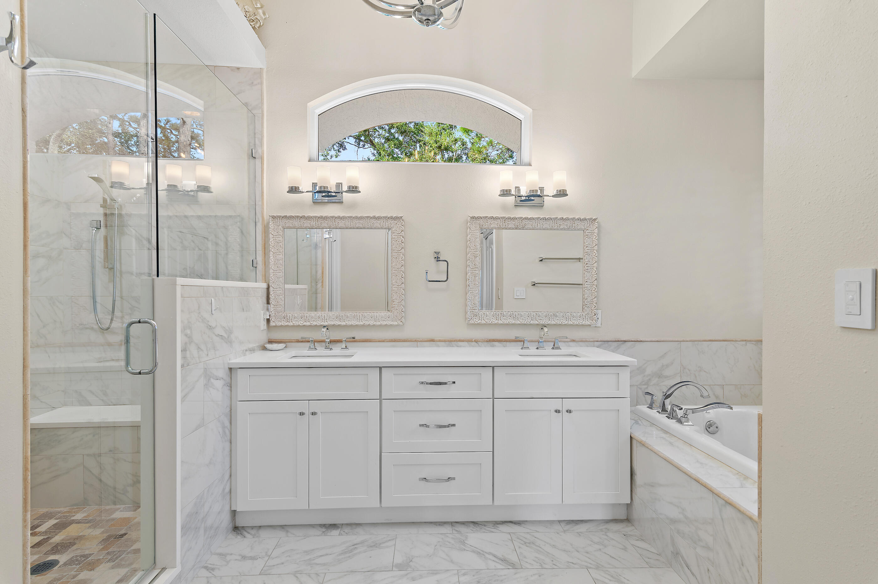 BAYTOWNE AVE EAST - Residential