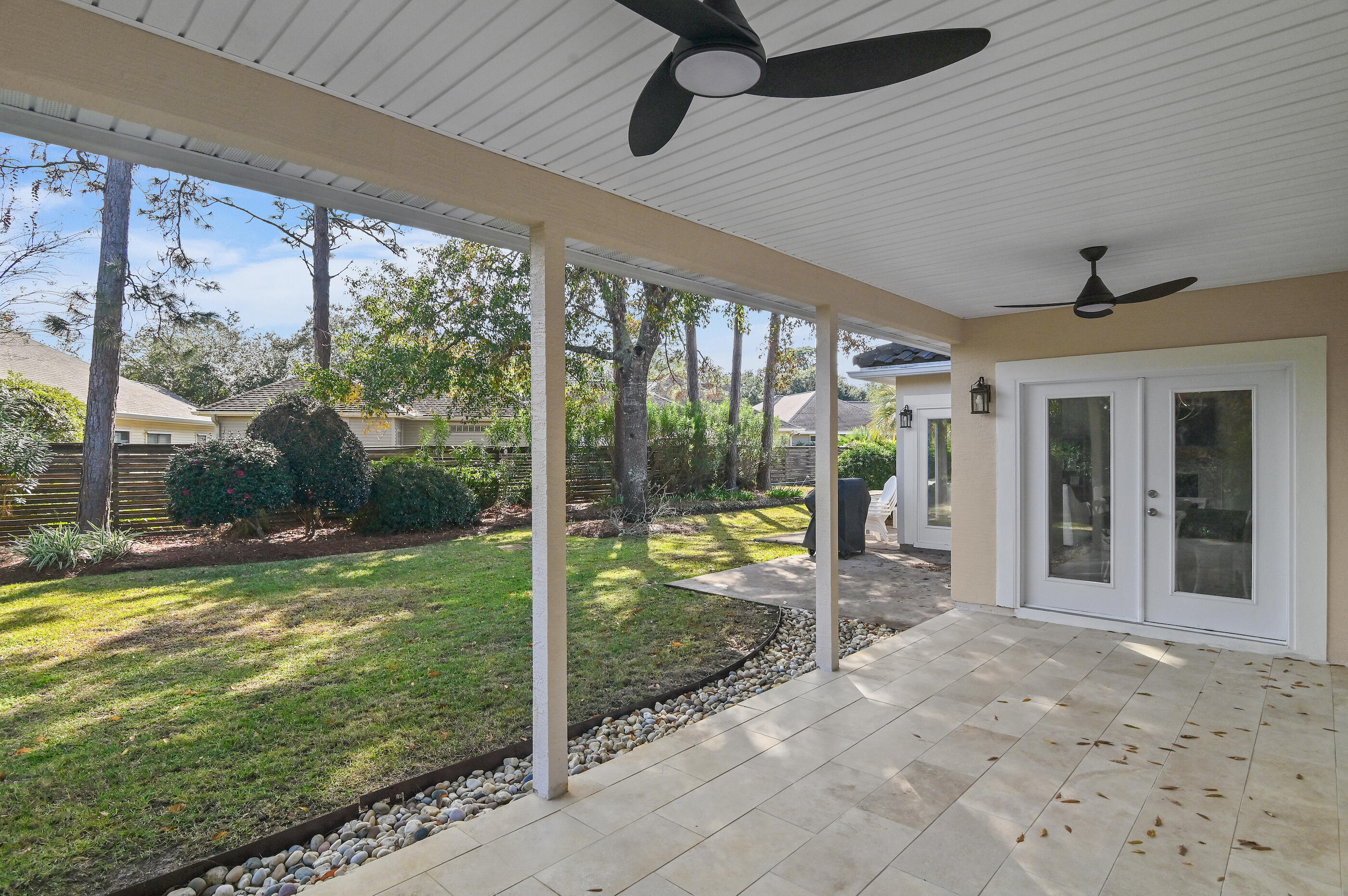 BAYTOWNE AVE EAST - Residential