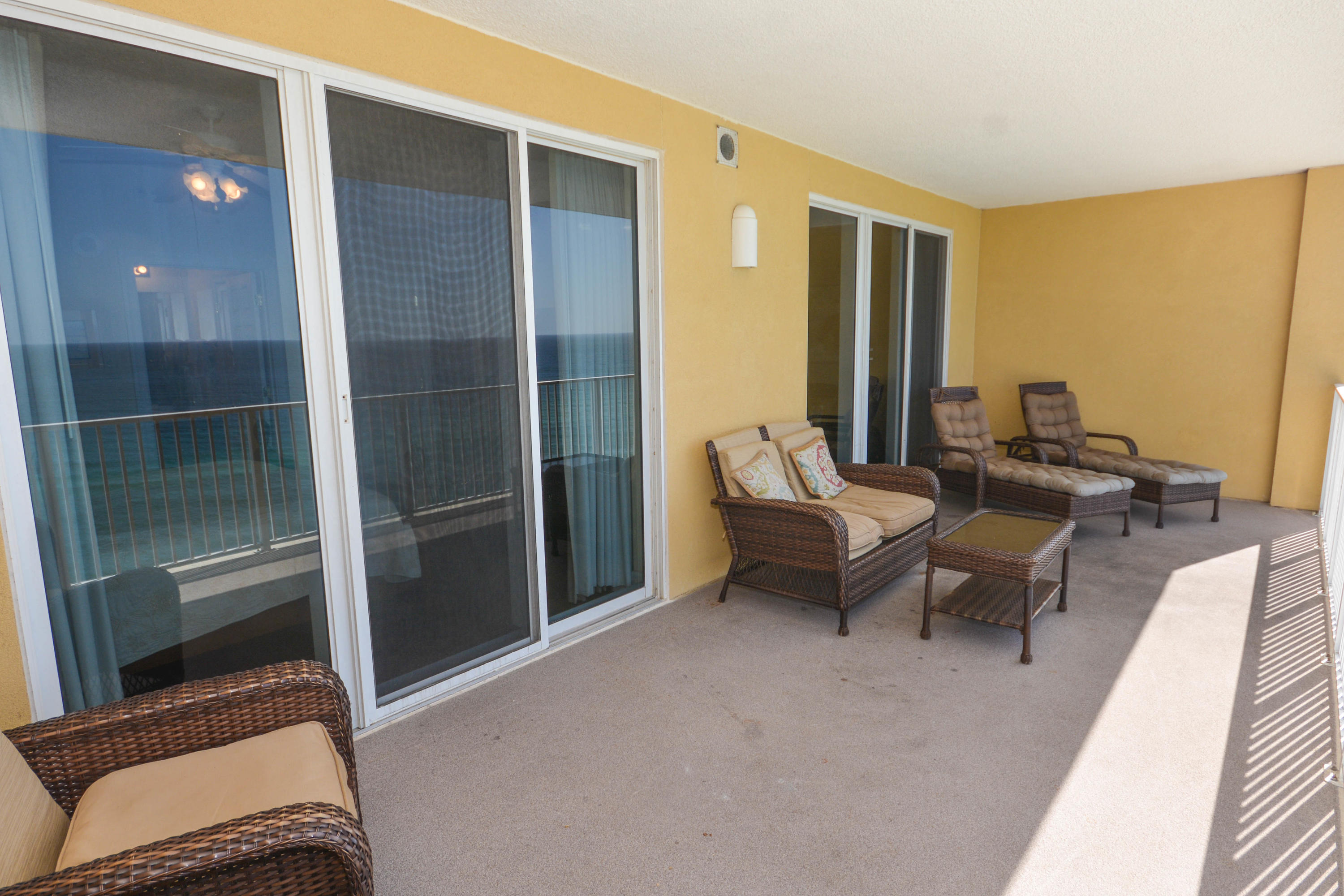 TROPIC WINDS - Residential