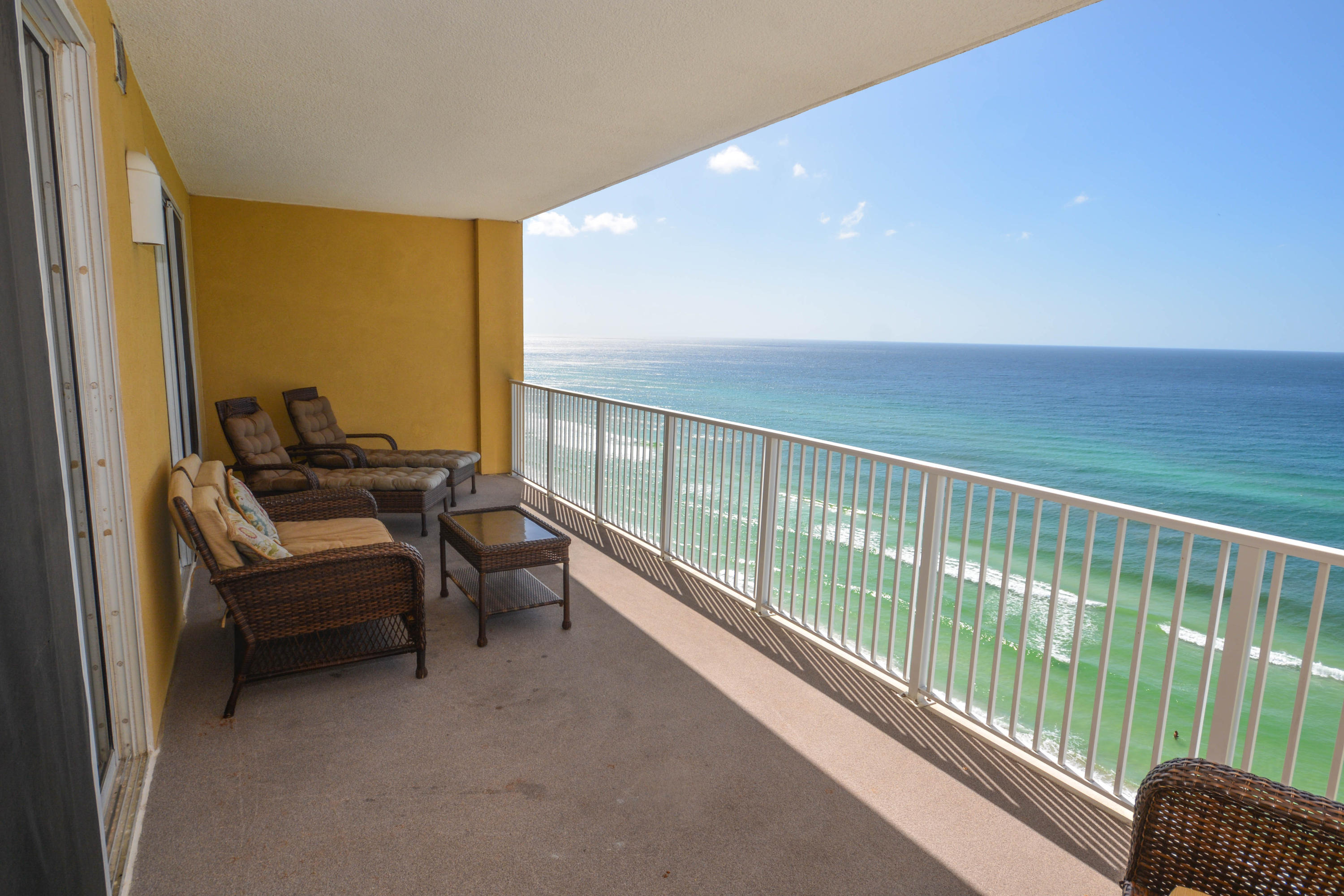 TROPIC WINDS - Residential