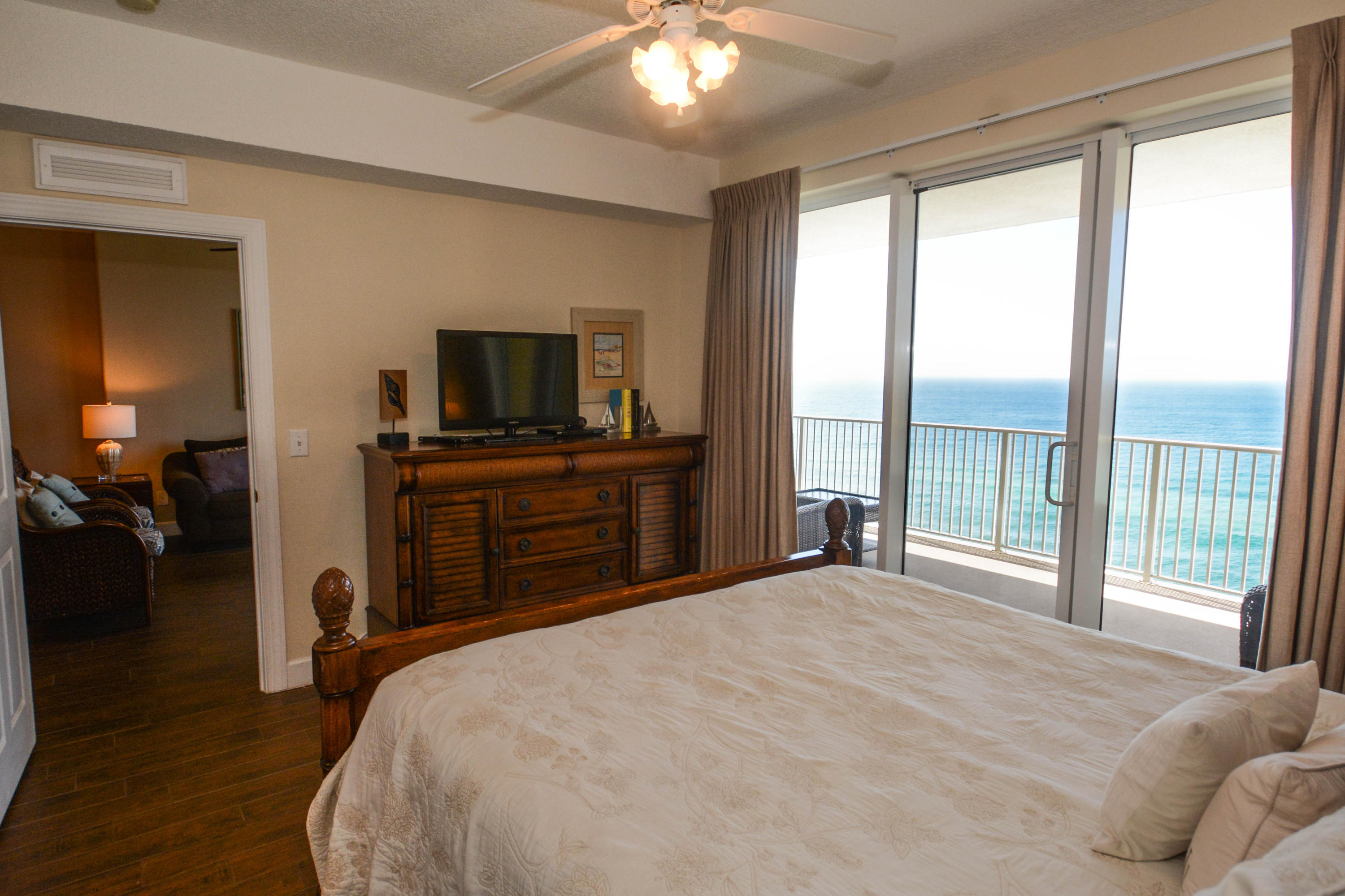 TROPIC WINDS - Residential