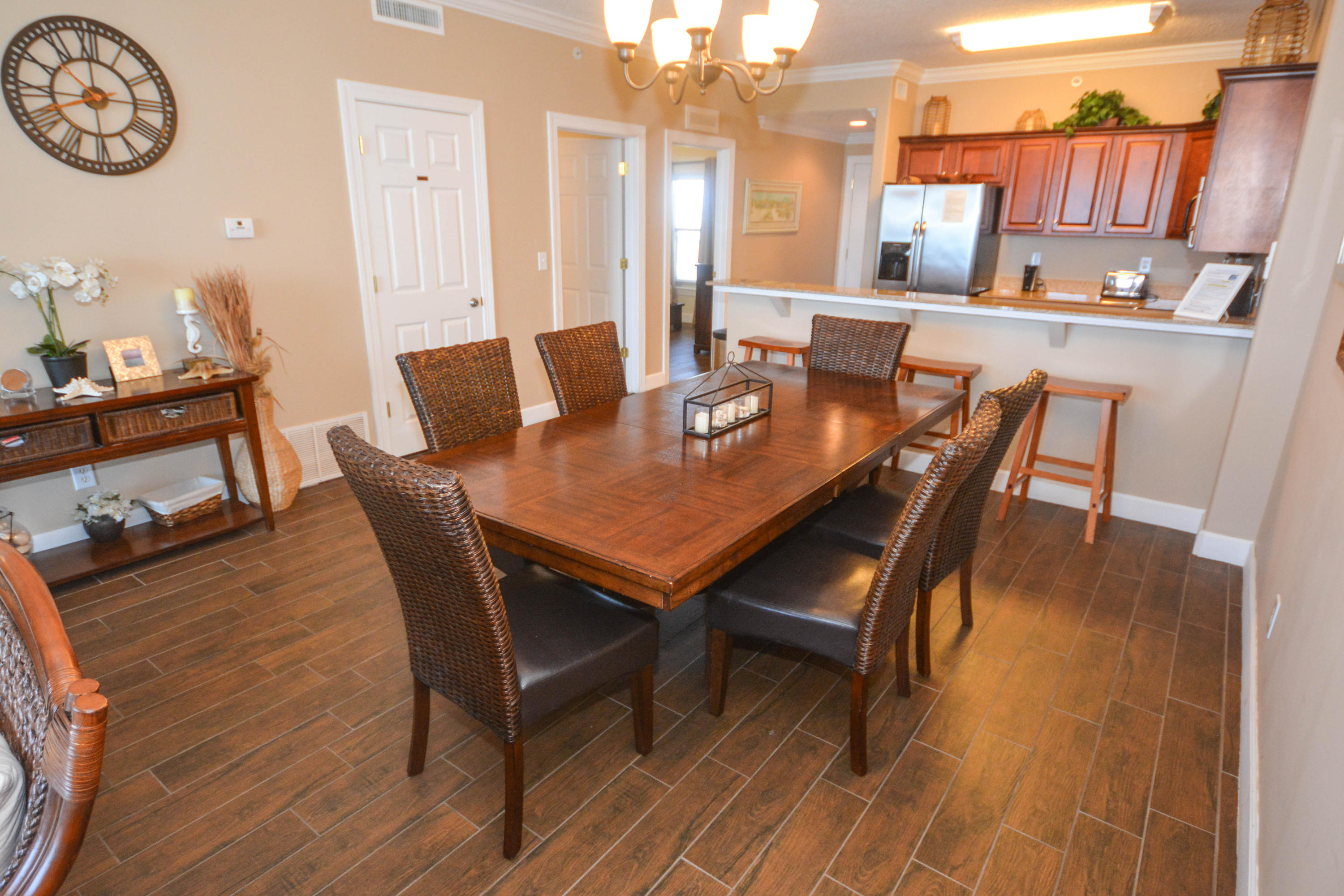 TROPIC WINDS - Residential