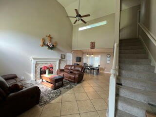 WOODLAND PARK ESTATES - Residential Lease