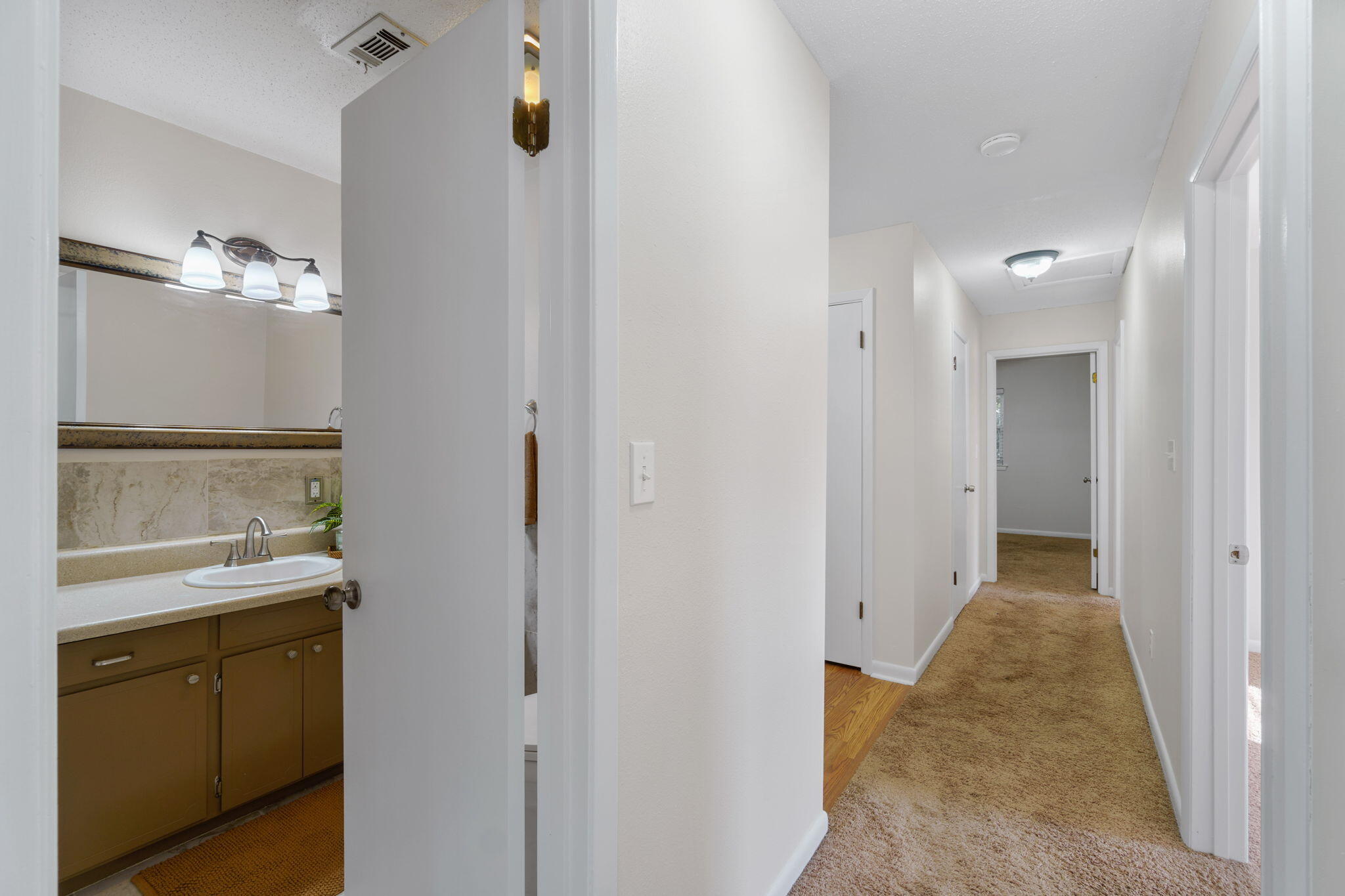 BAYOU POQUITO - Residential