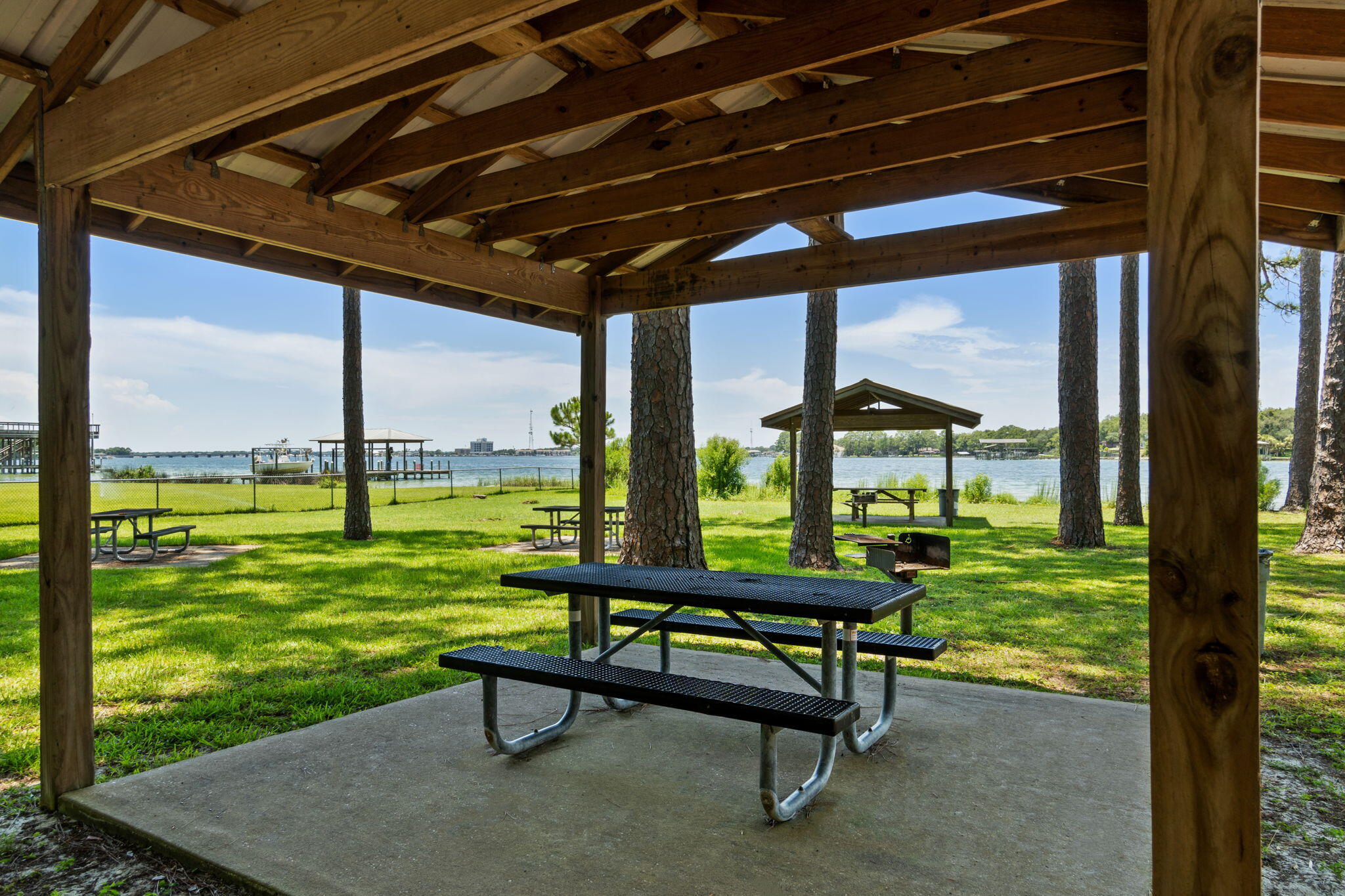 BAYOU POQUITO - Residential