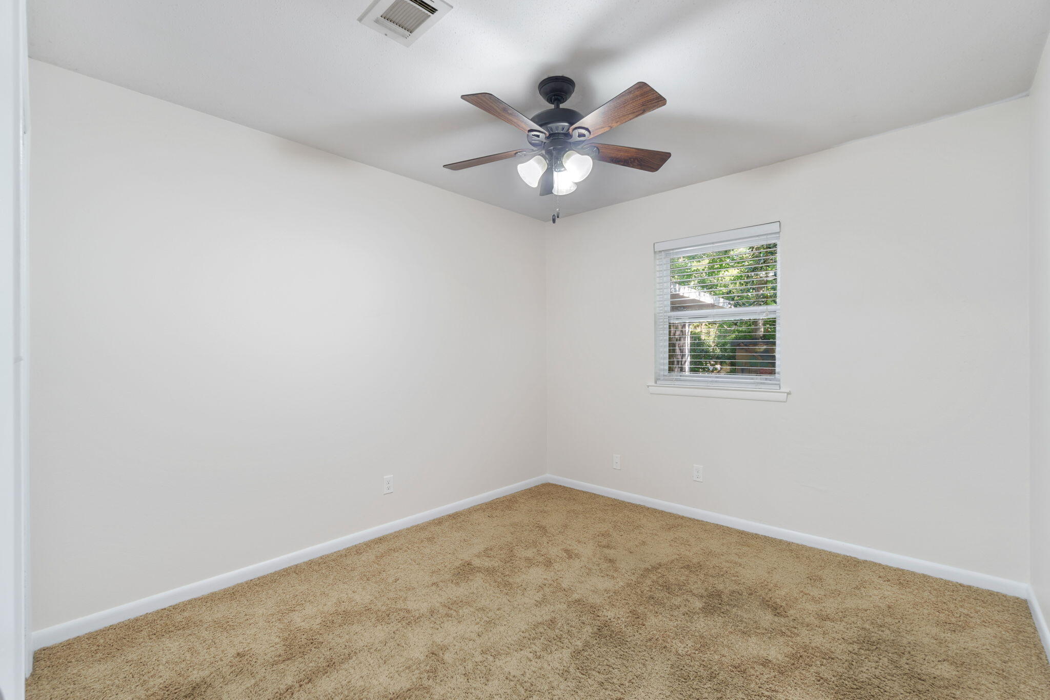 BAYOU POQUITO - Residential