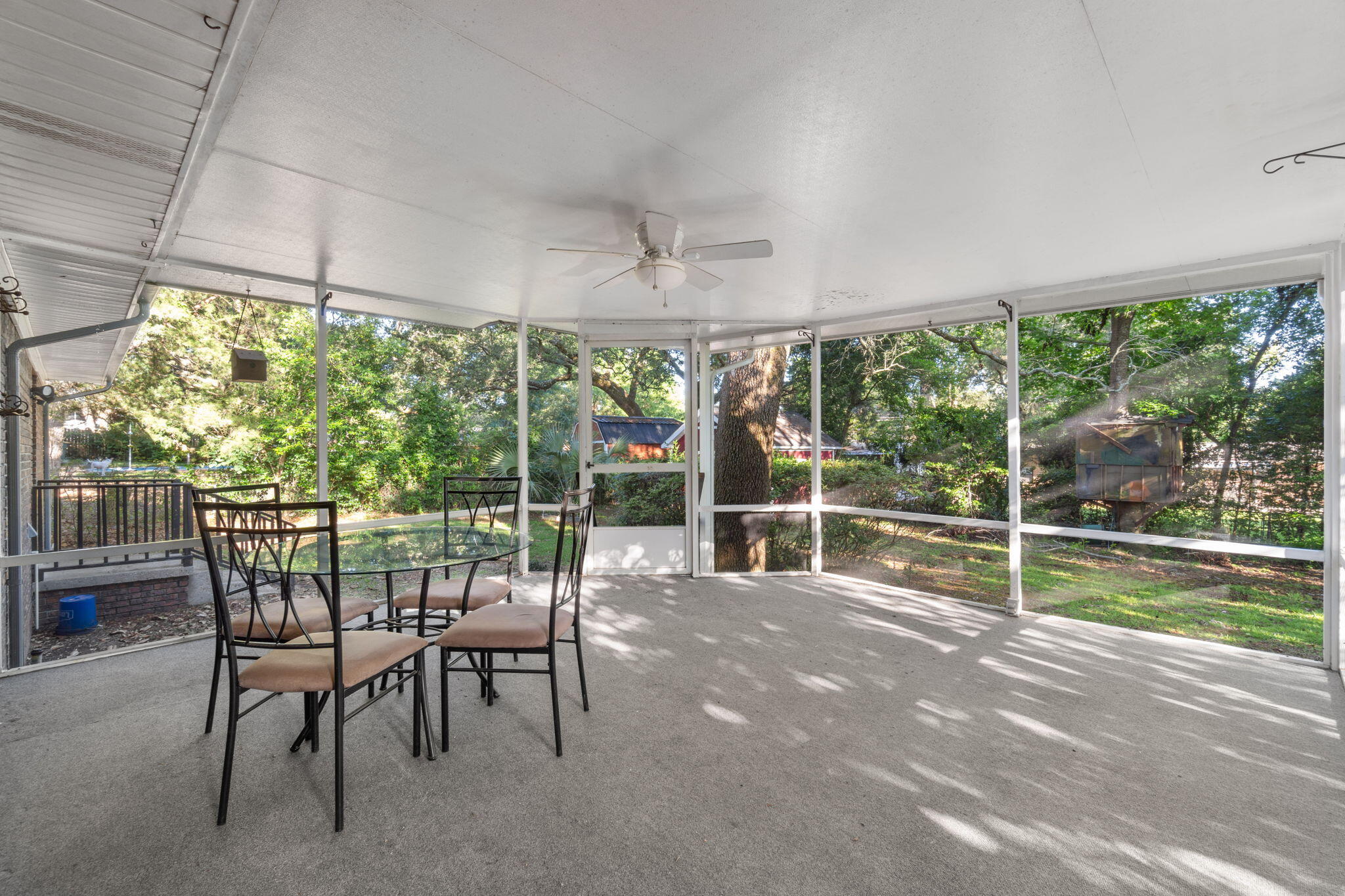 BAYOU POQUITO - Residential