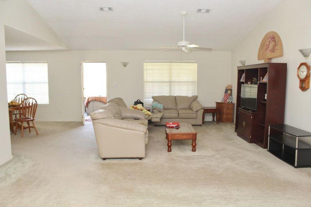 PINE SHORES - Residential