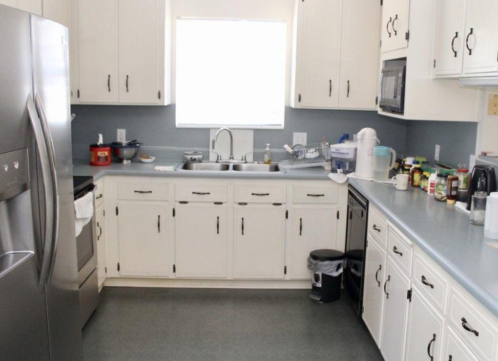 PINE SHORES - Residential