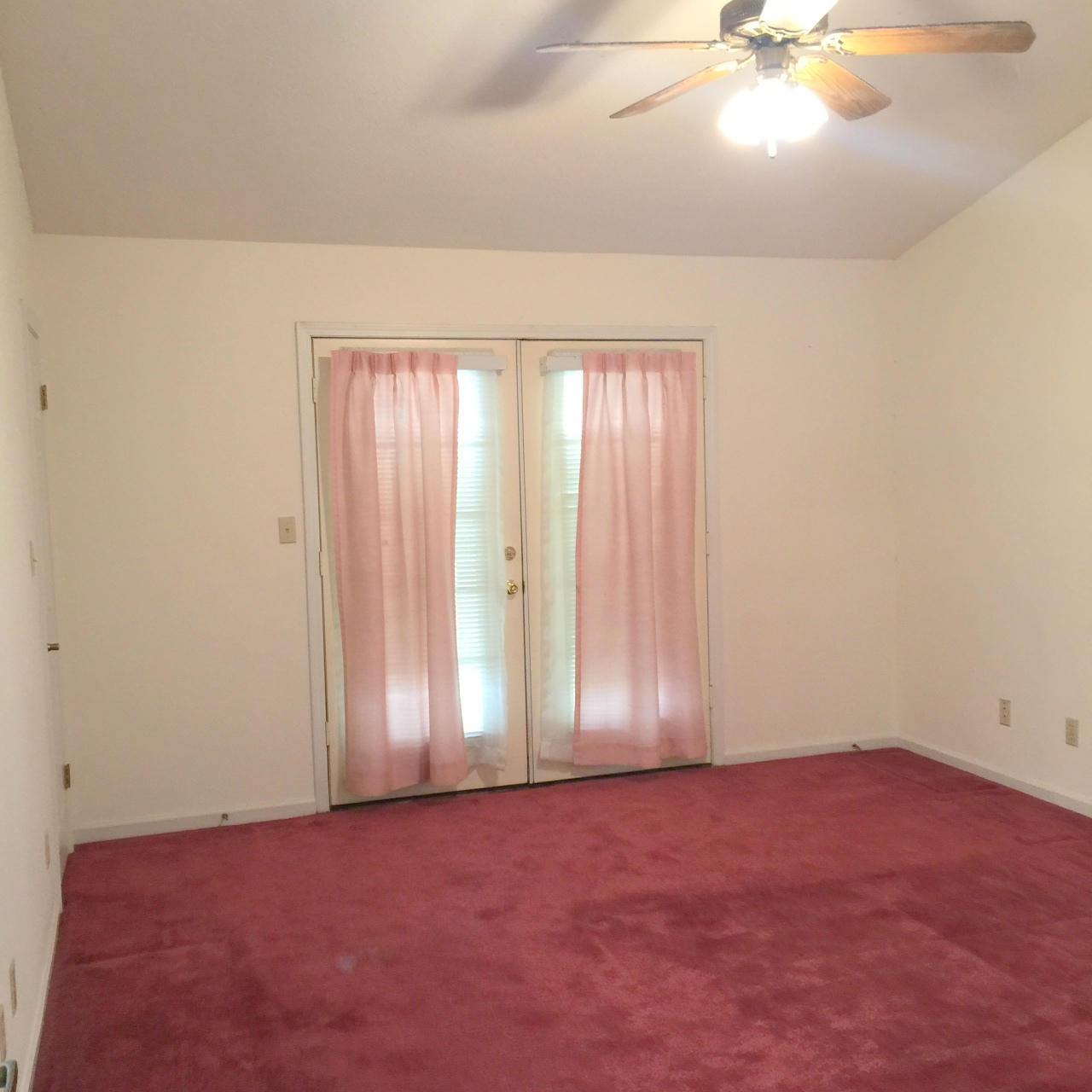 FOXWORTH ESTATES PH 1 - Residential