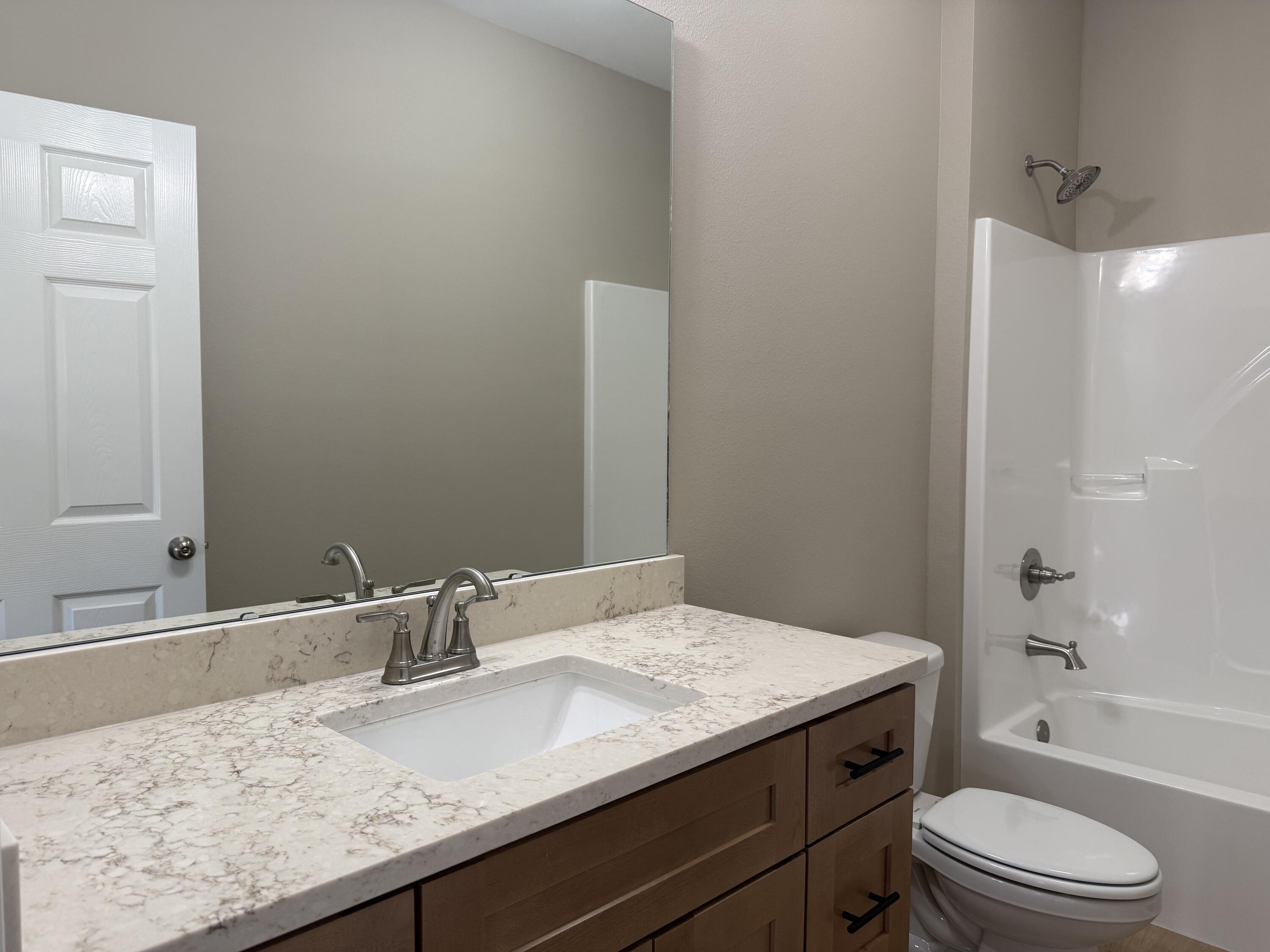 3804 Golden Acres Circle