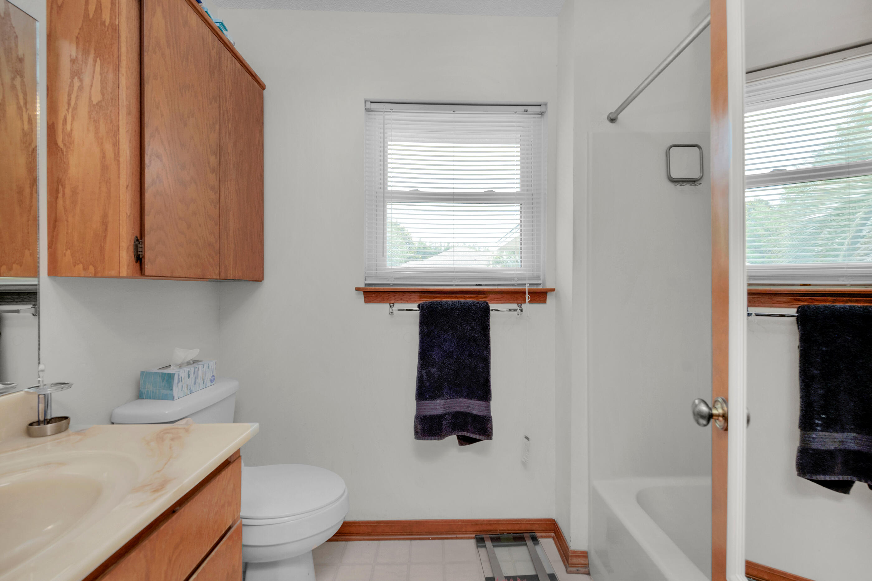 WEST NAVARRE - Residential