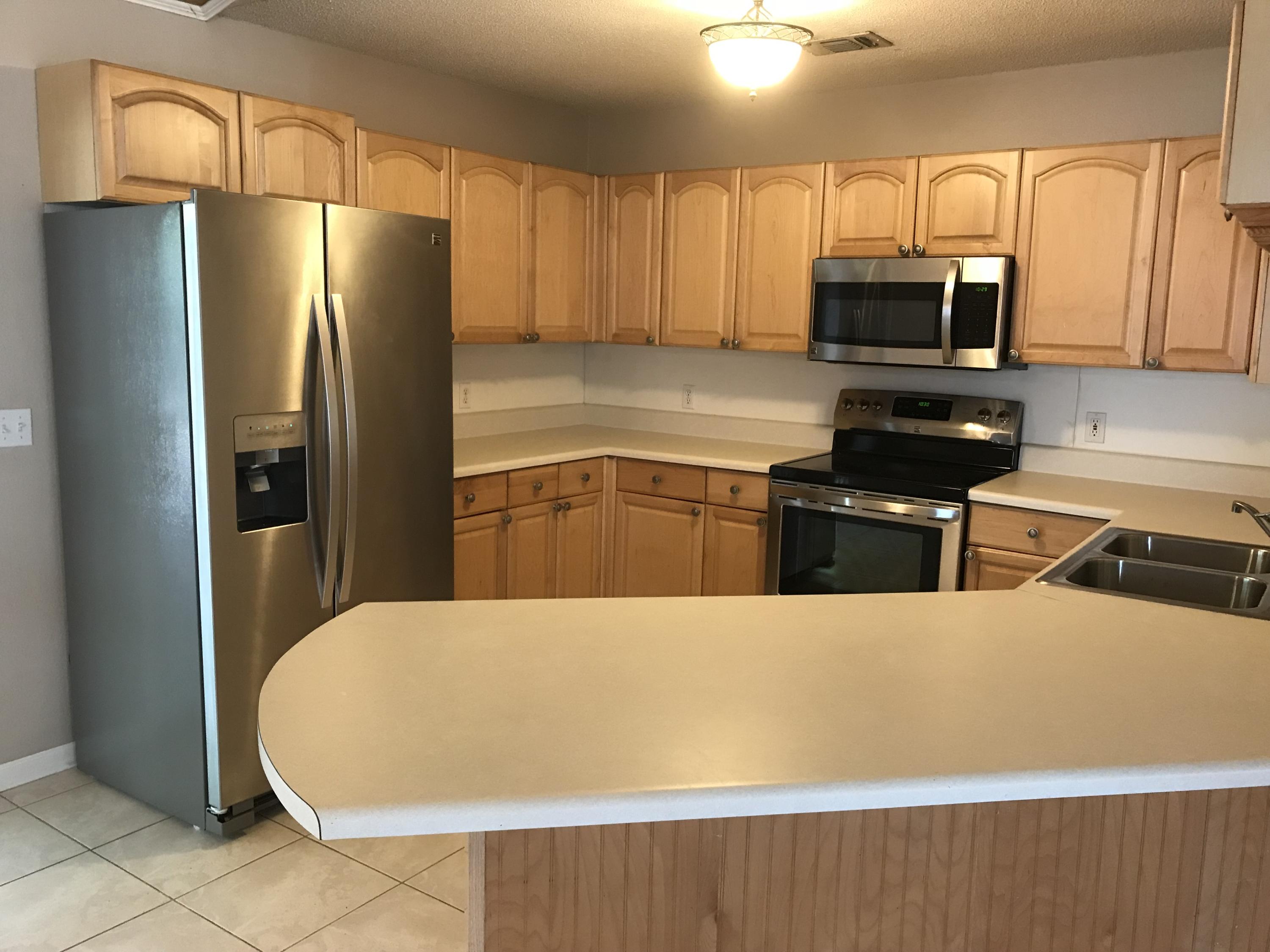 DAUGHETTES AMENDED - Residential Lease