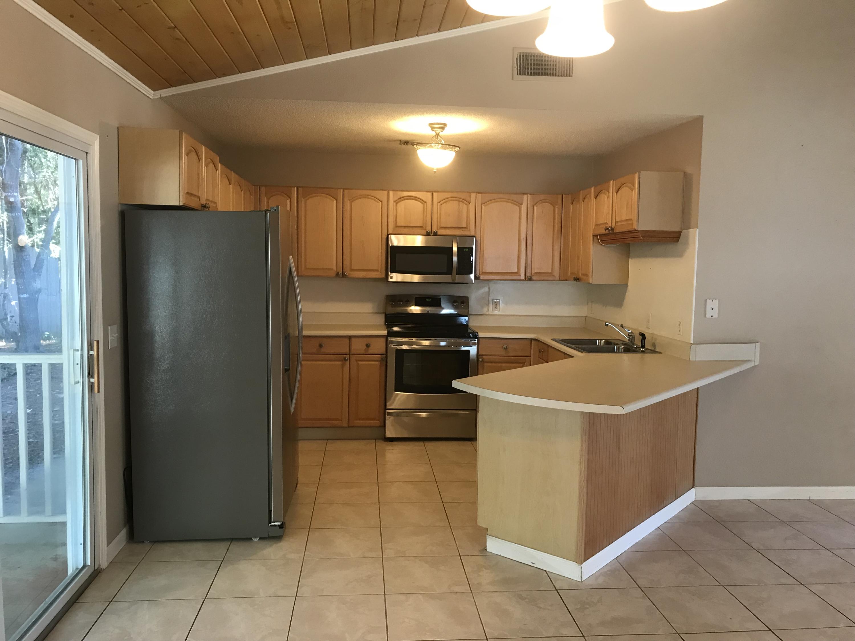 DAUGHETTES AMENDED - Residential Lease