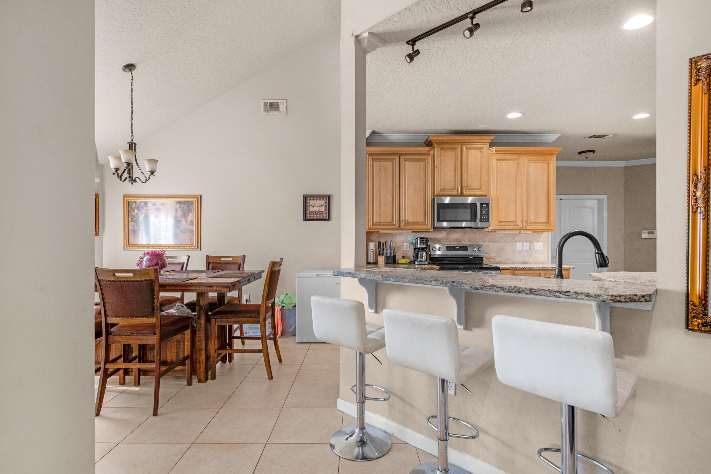 KAITLYNS PRESERVE - Residential