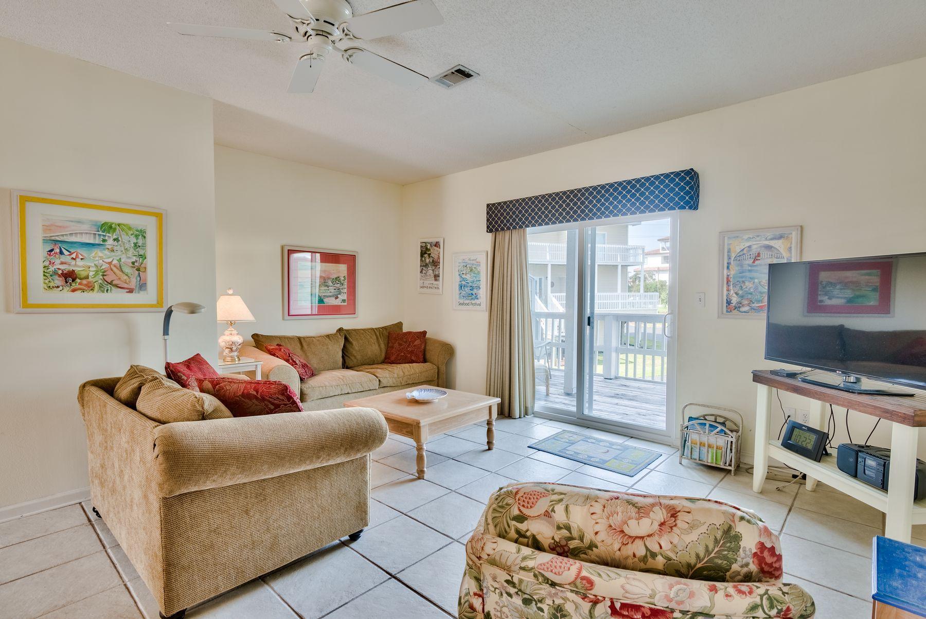 SANDCASTLES BY THE SEA T/H PH 1 - Residential