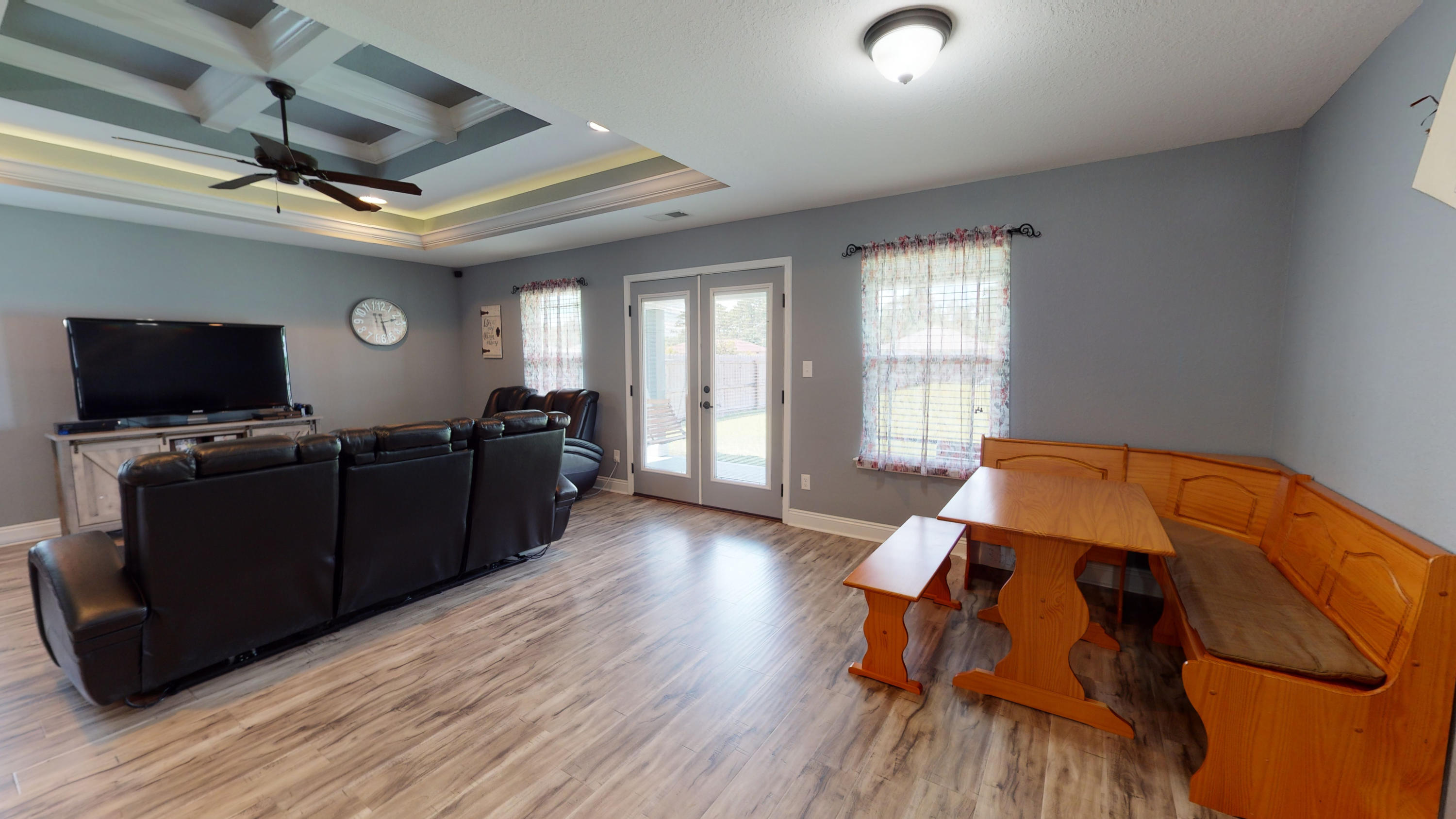 NAVARRE S/D 2ND ADDN - Residential