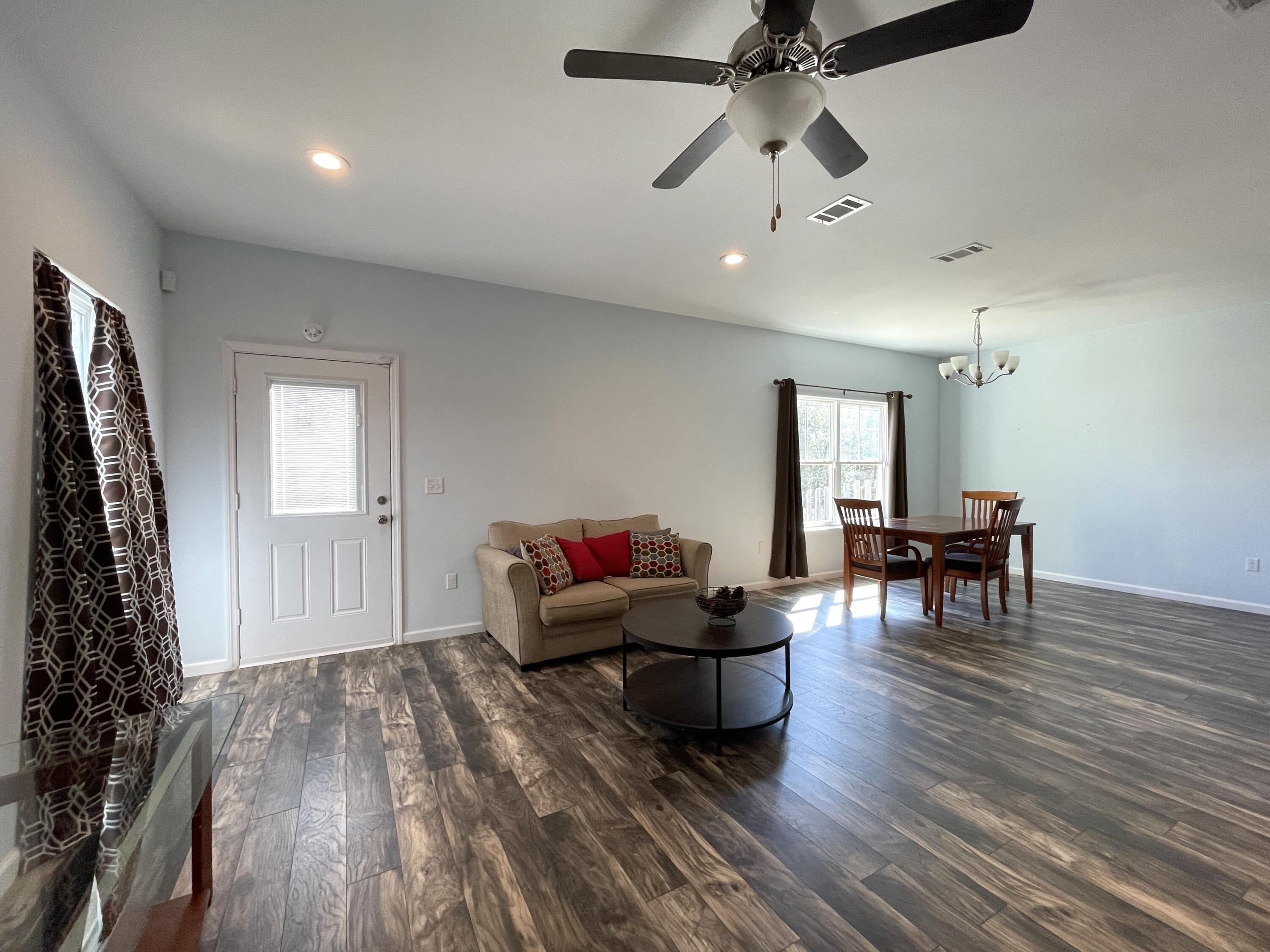 SHILOH PALCE - Residential Lease