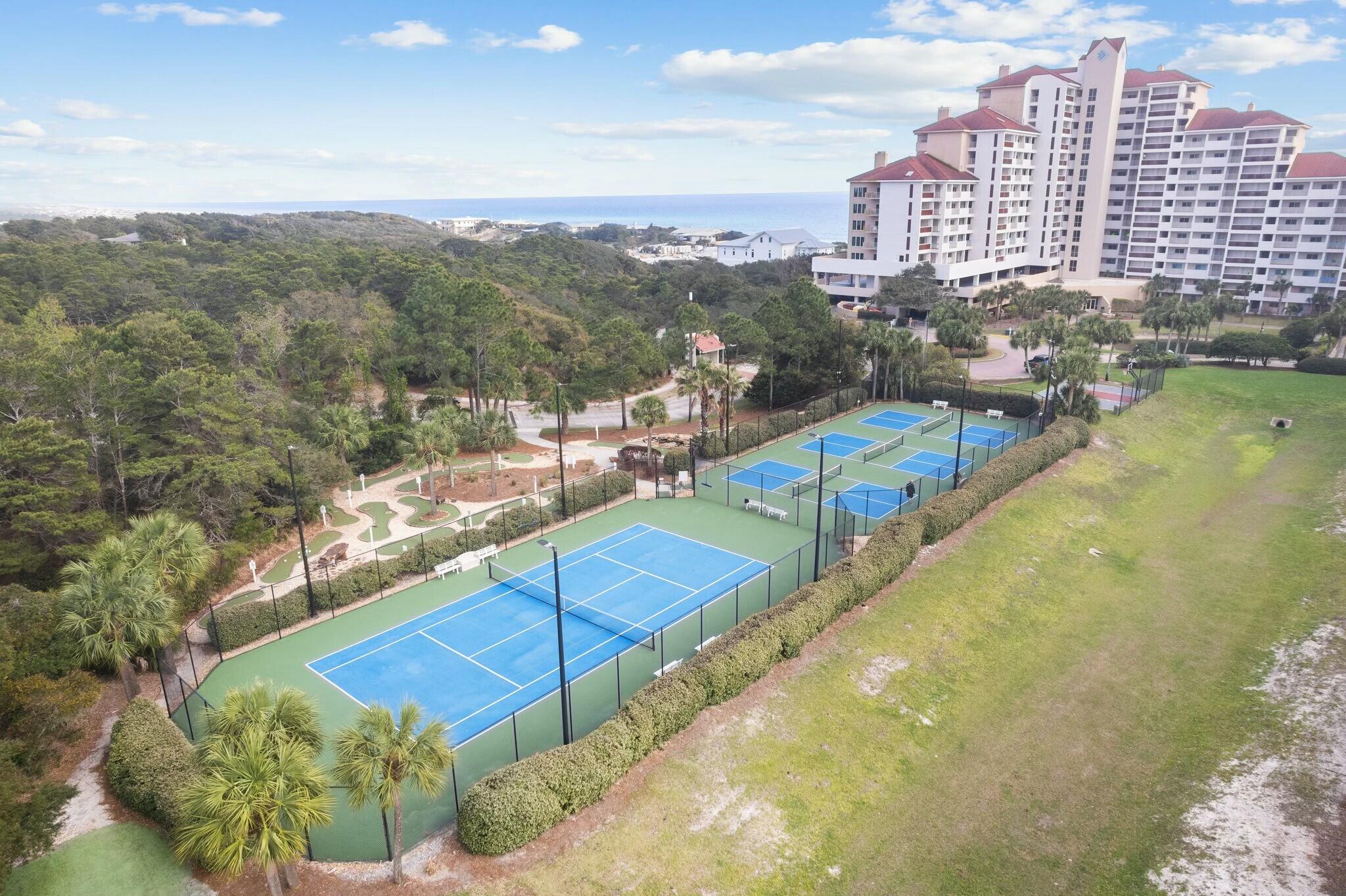 Grand Villas at Tops'l Beach Club - Residential