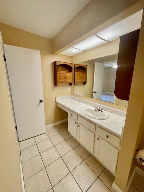 PARK PLACE CONDO - Residential Lease
