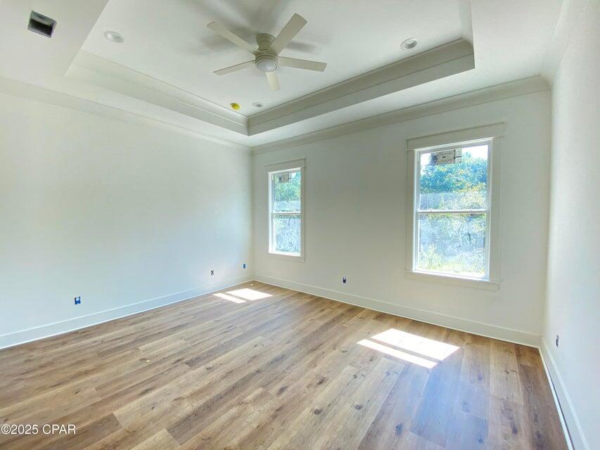 COLLEGE OAKS - Residential