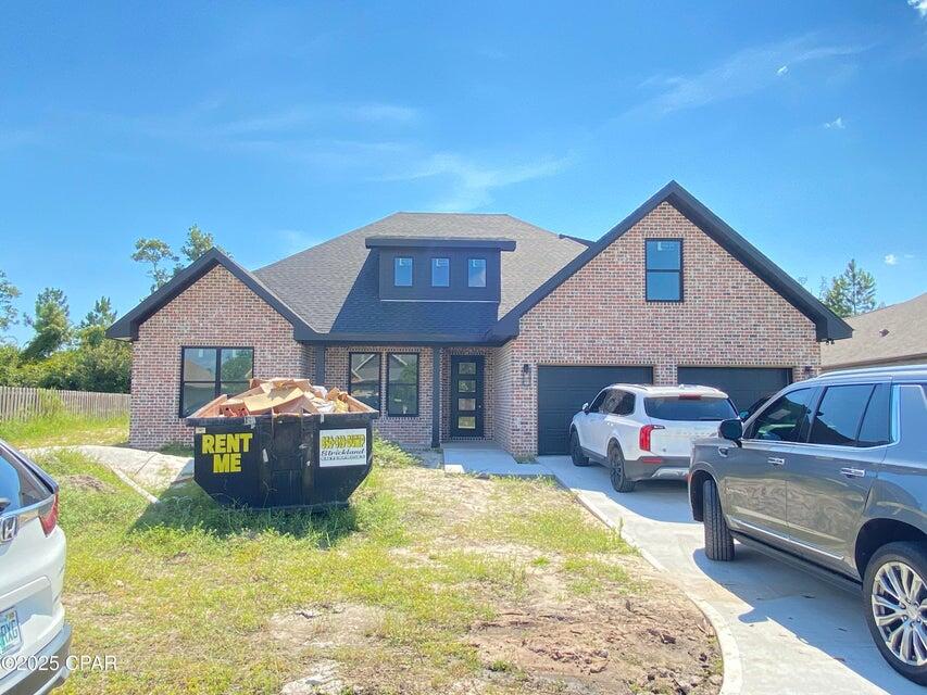 COLLEGE OAKS - Residential