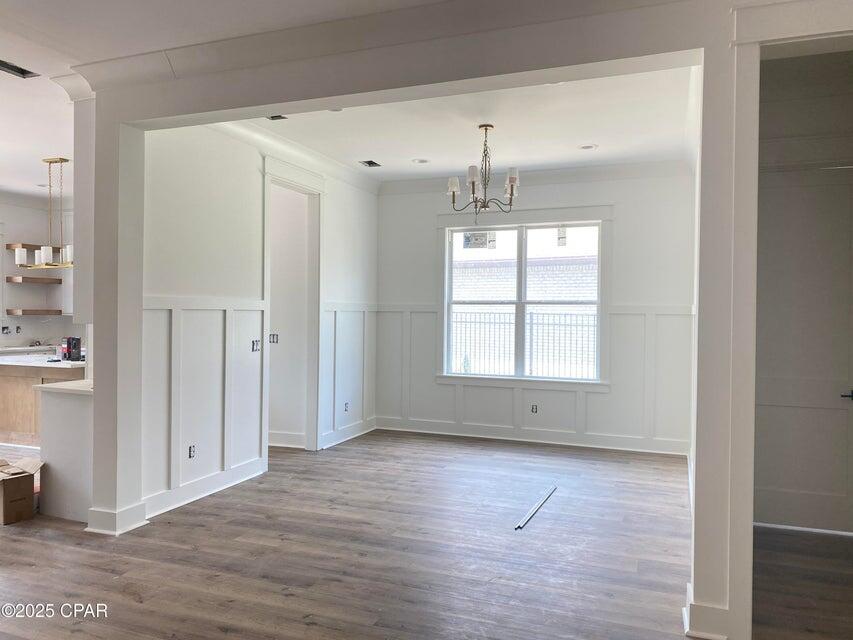 COLLEGE OAKS - Residential