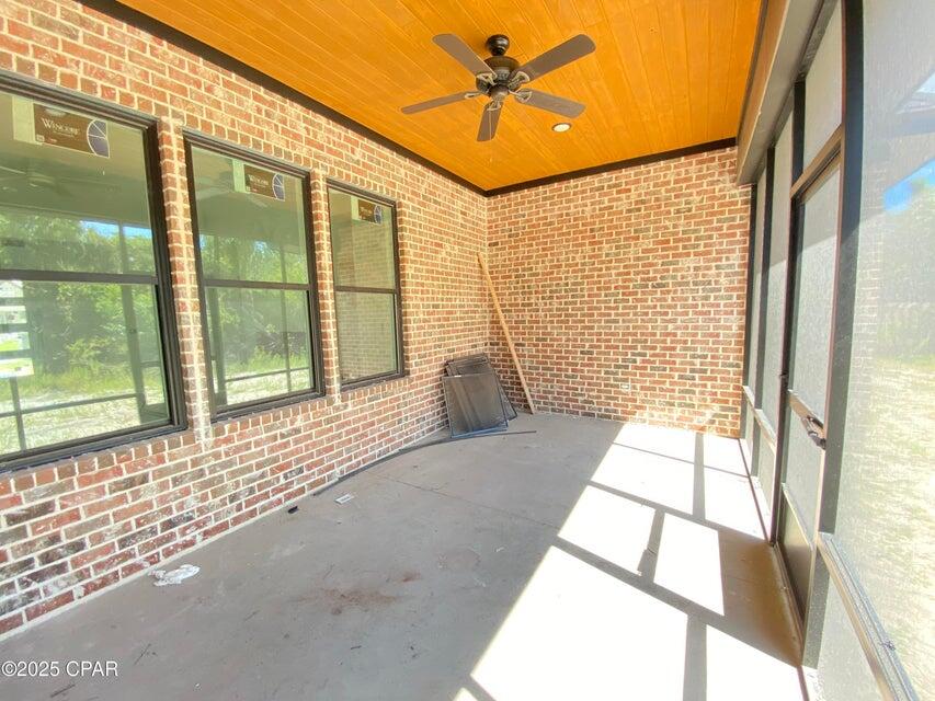 COLLEGE OAKS - Residential