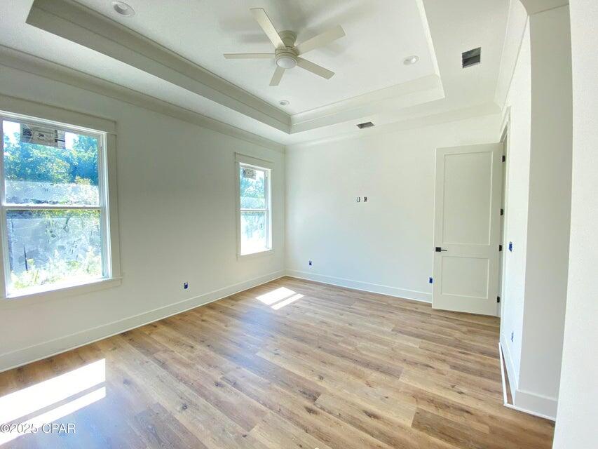COLLEGE OAKS - Residential