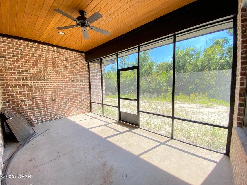 COLLEGE OAKS - Residential