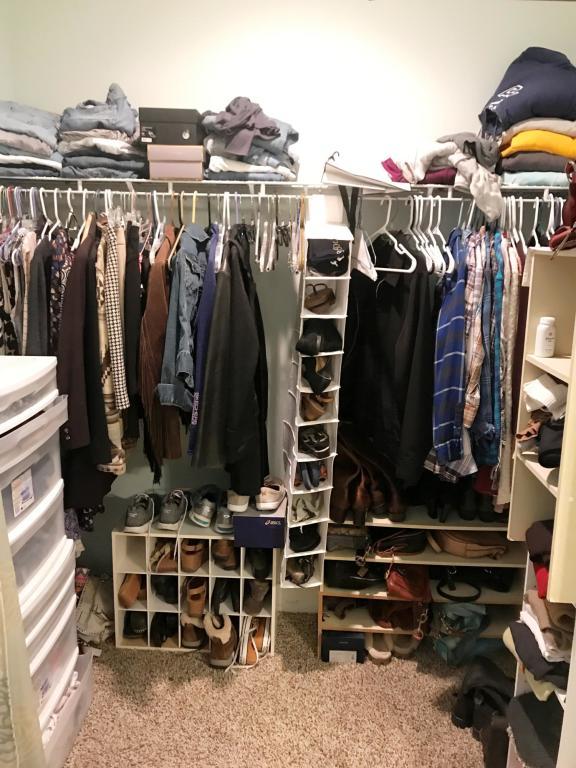 HIDDEN GROVE - Residential