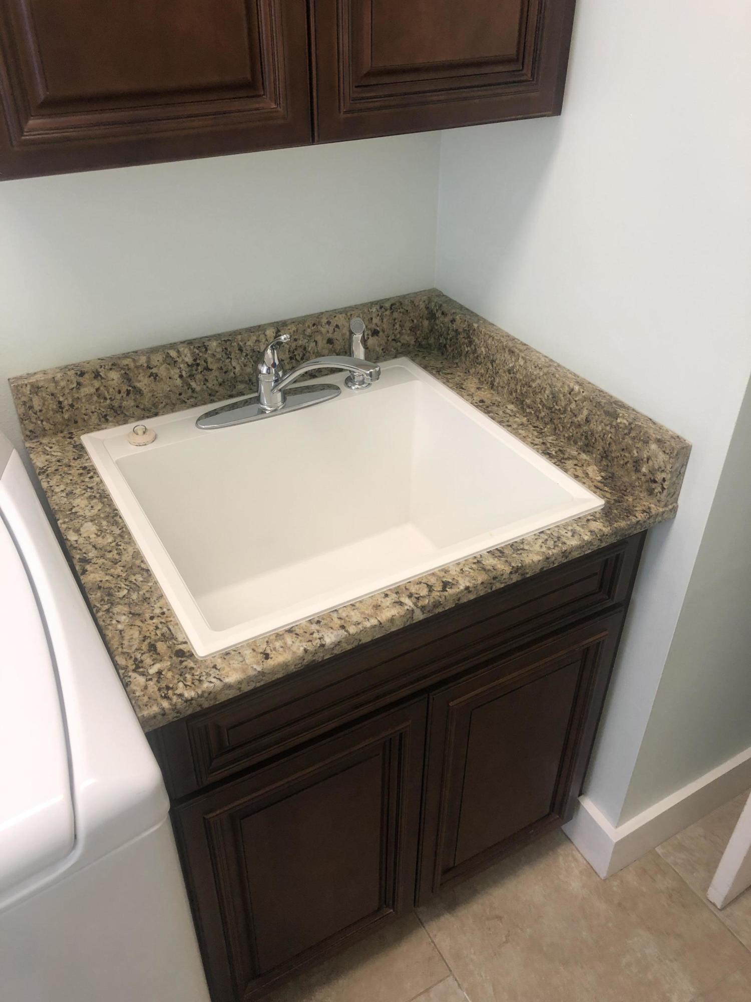 HIDDEN GROVE - Residential