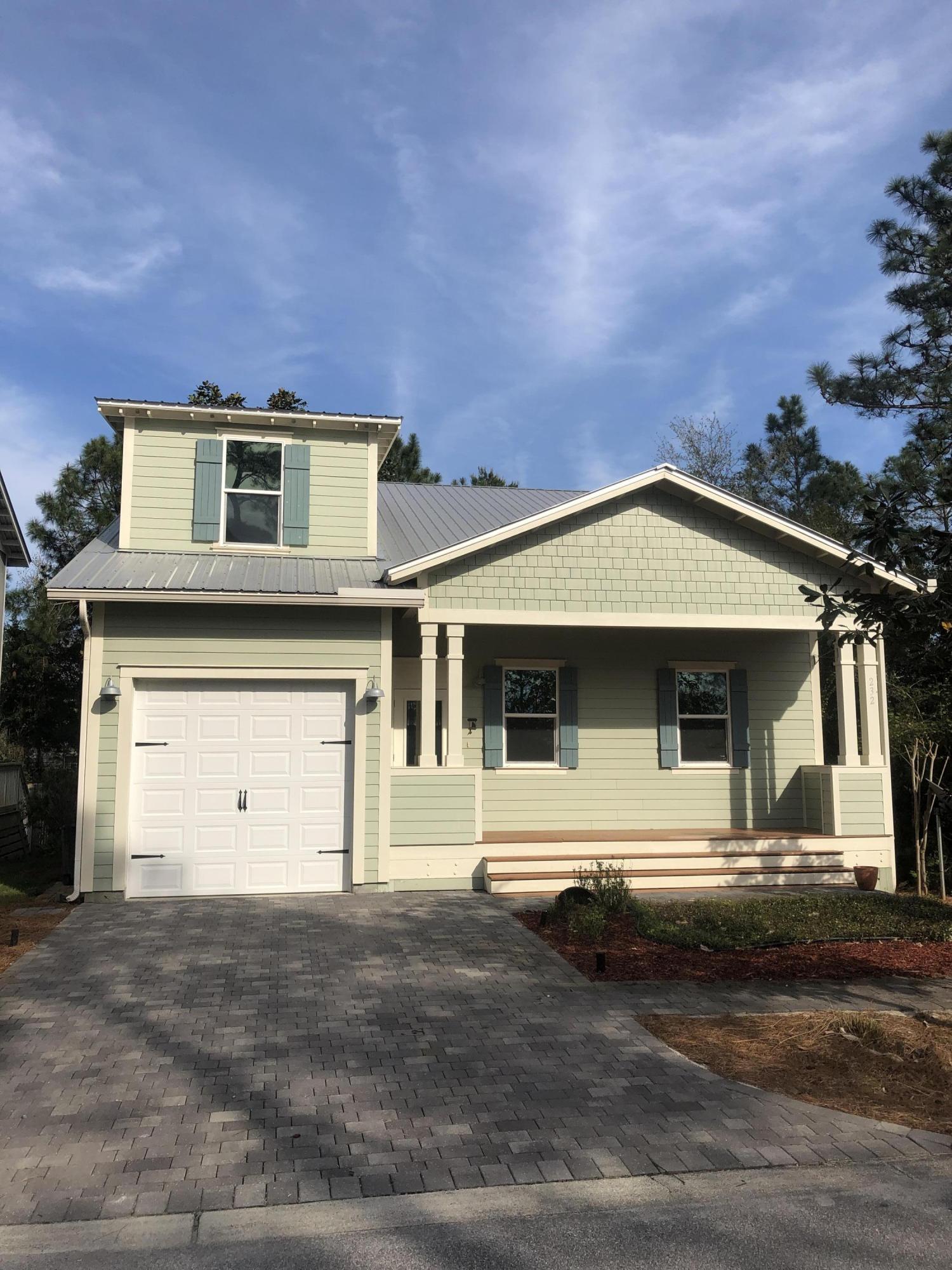 HIDDEN GROVE - Residential