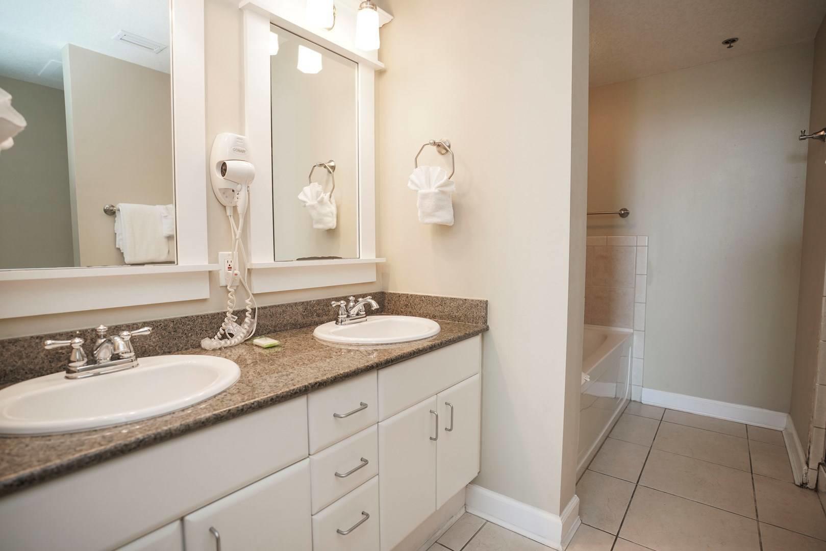 GRAND PANAMA BEACH RESORTS - Residential