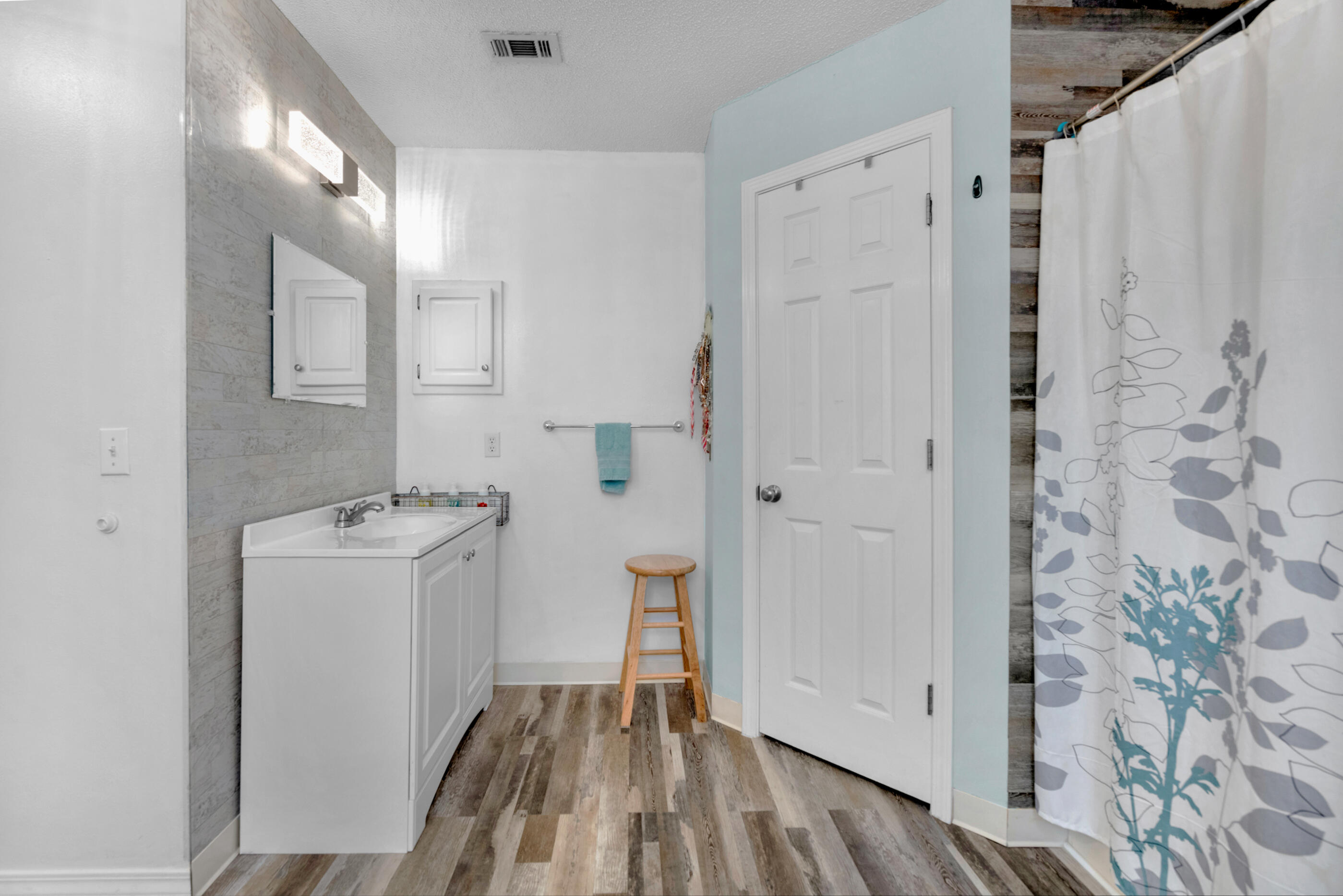 STEEPLECHASE PH II - Residential