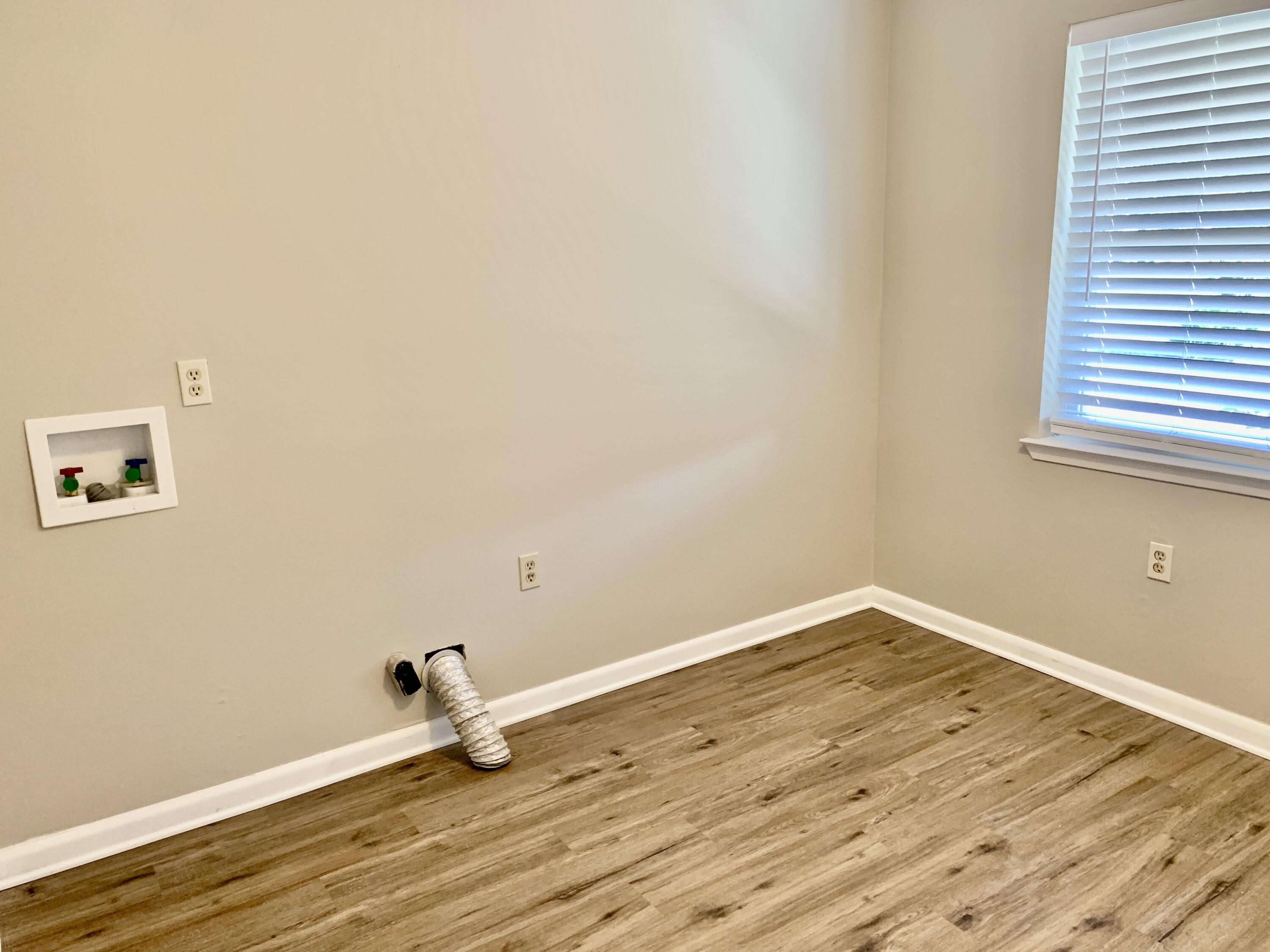 LAKE LORRAINE ESTATES - Residential